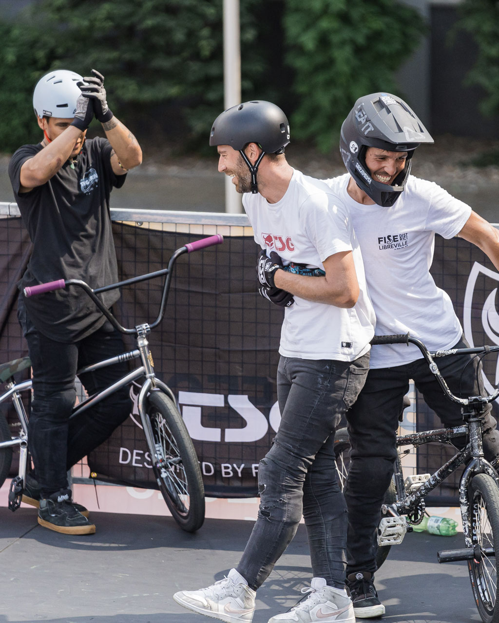 Wer zwei so derartig gewagte Manöver überlebt, wie Daniel Wedemeijer während des Best-Trick-Contests, hat allen Grund zu feiern