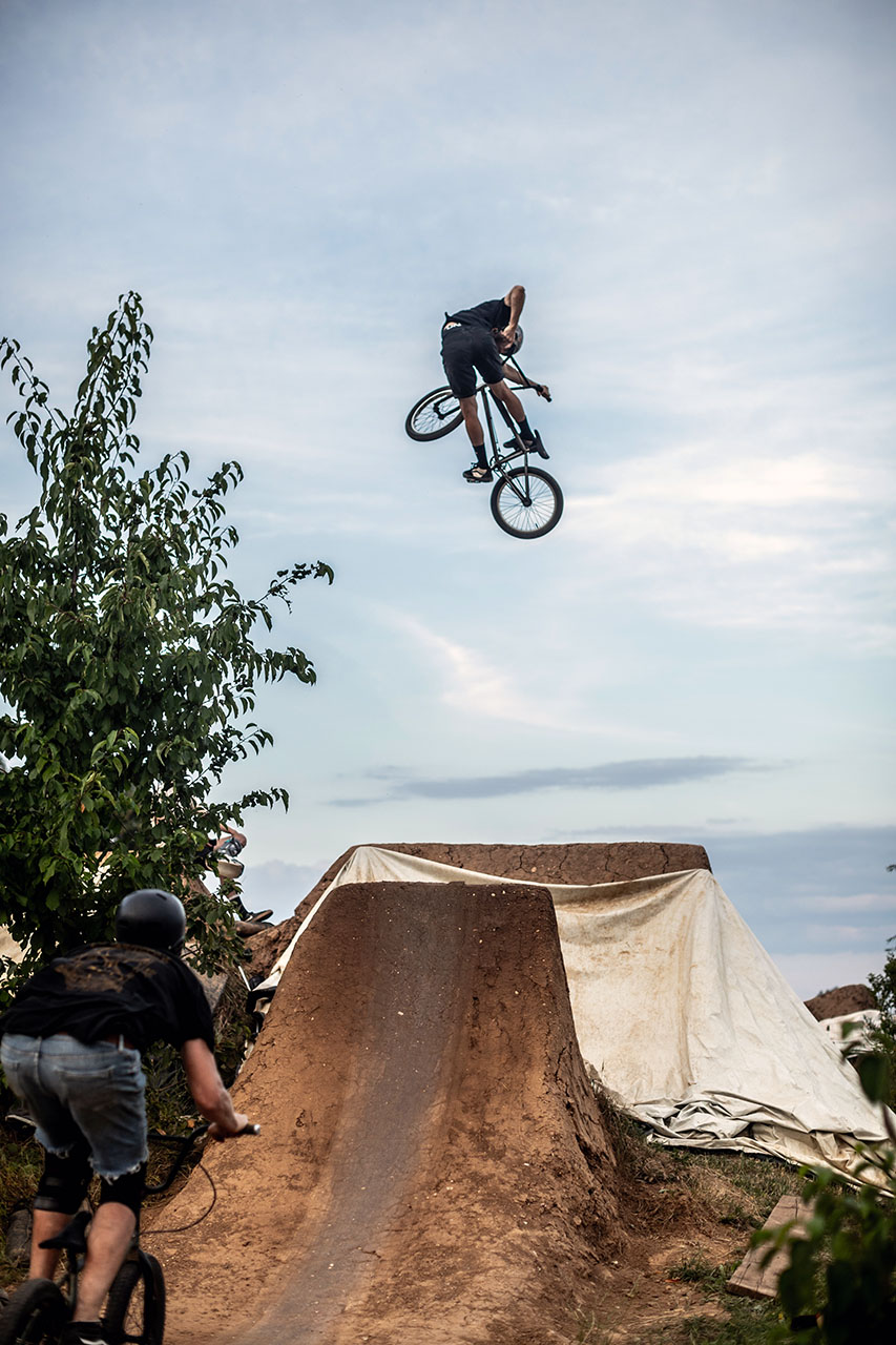 Lukas Bergande, cklicked