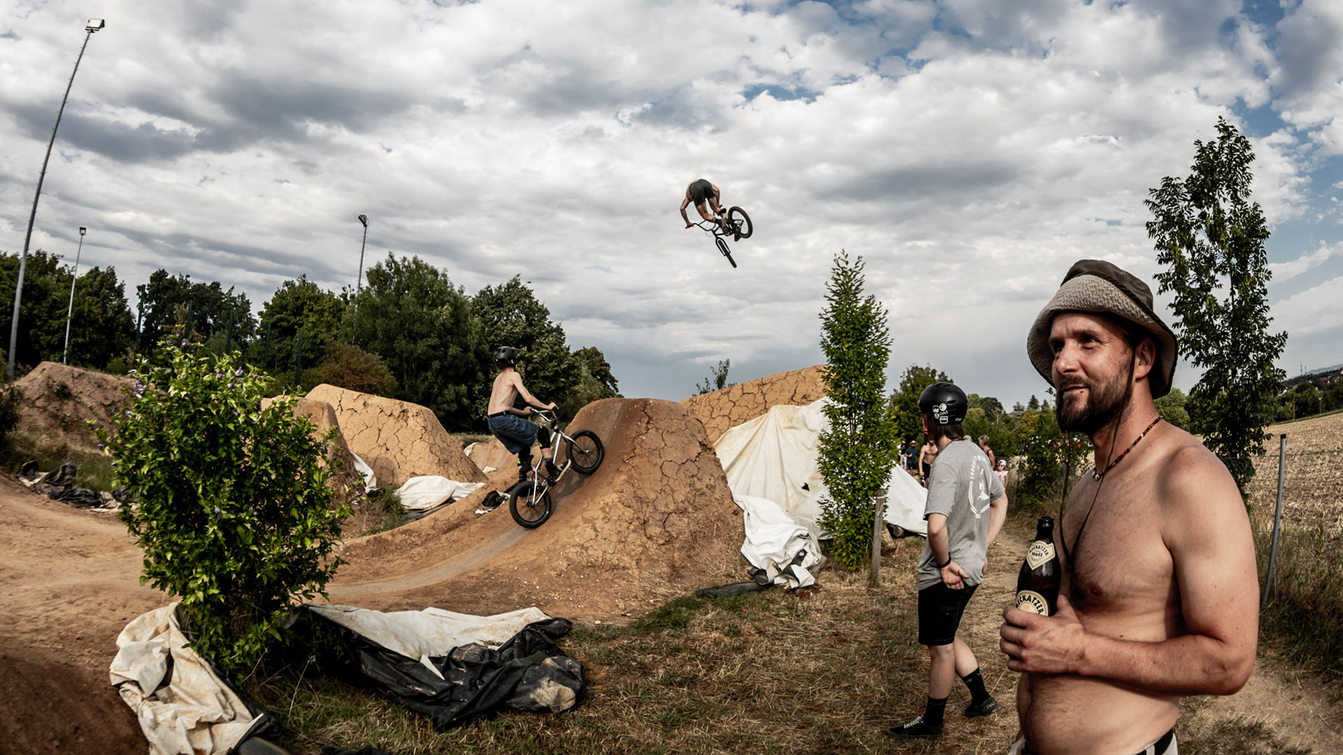 Das Schanzafeschd auf den Aichwald Trails war einer der besten BMX-Veranstaltungen des Sommers 2023. Hier erfährst du, warum!