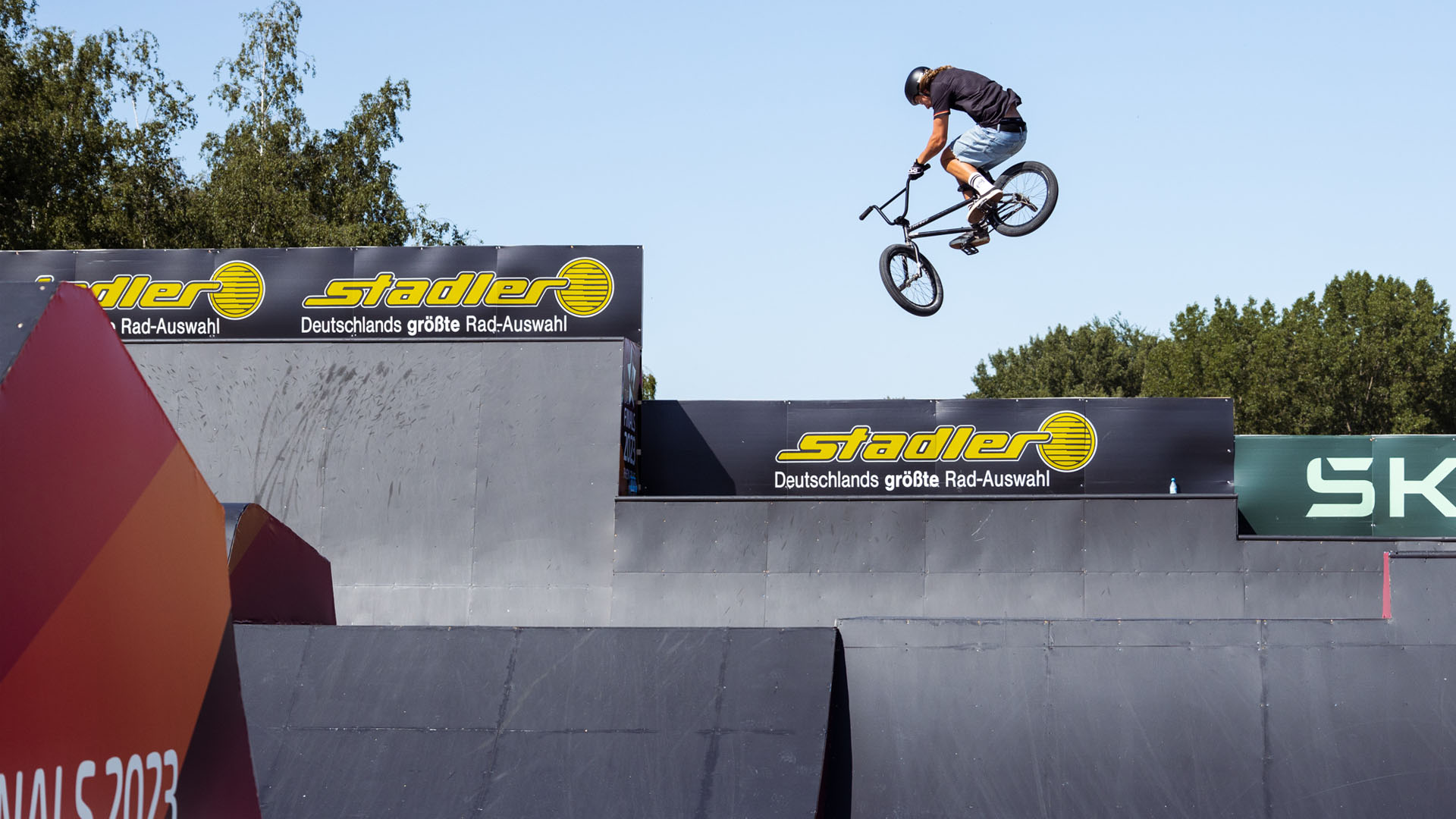 Bei die Finals im Landschaftspark Duisburg-Nord wurden die Deutschen Meister:innen in BMX-Park und -Flatland gekürt. Hier gibt es die volle Medienbreitseite