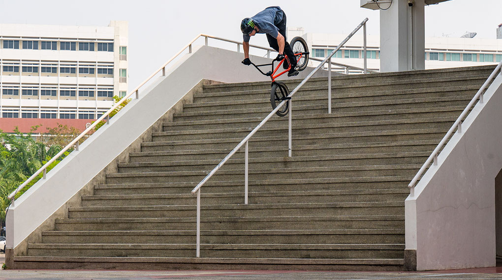 Ein besseres BMX-Video als "FREAK" von Monster Energy mit Jordan Godwin, Lewis Mills, Alex Donnachie und Felix Prangenberg wird es dieses Jahr nicht geben.