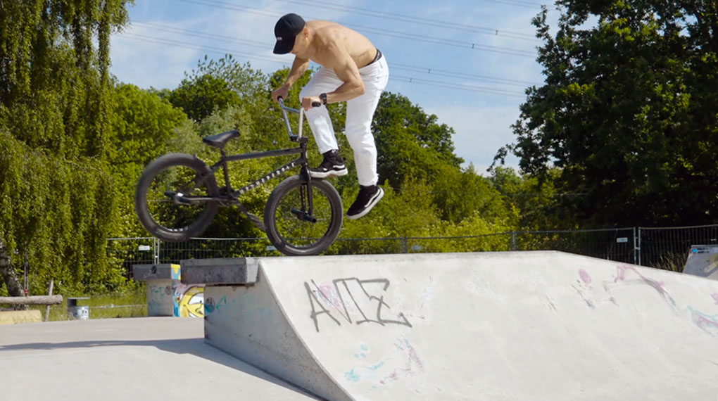 Sunday in the Park, Volume 3. Diesmal mit Nico Rudolph, Basti Guth, David Bucka, Chris Unrau sowie Jan und Jörg Dickopp im Skatepark Allerfornia.