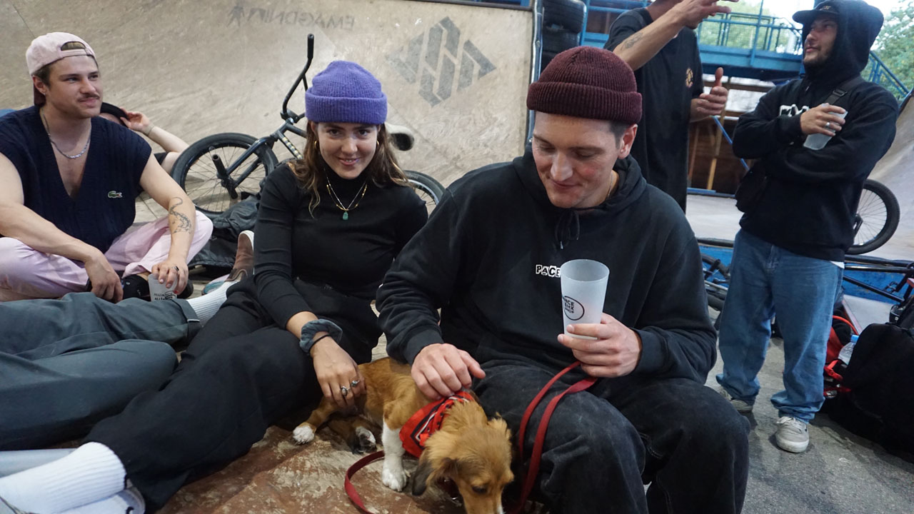 Wilma war mit ihrem kleinen Halstuch auf jeden Fall die Coolste am Wochenende und wurde am meisten gekuschelt