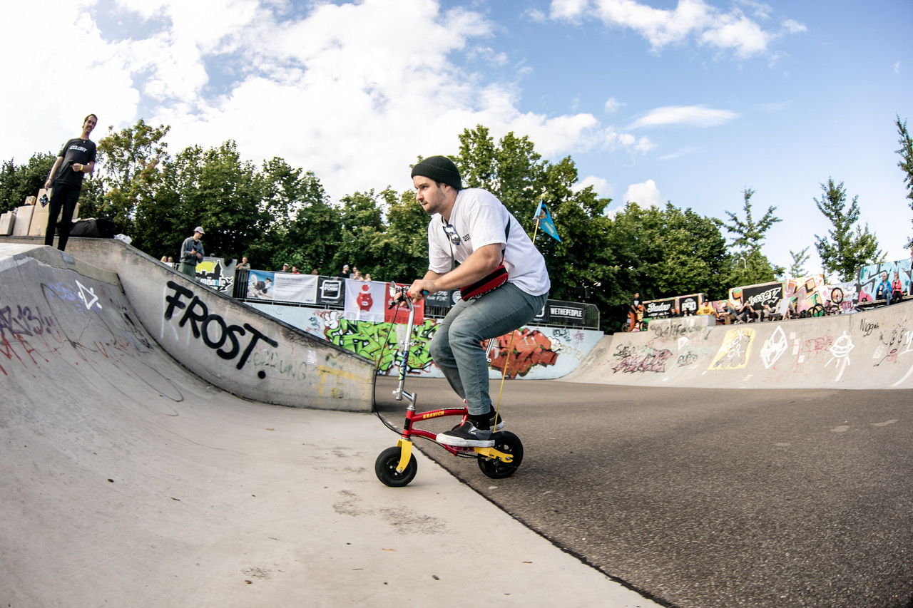 Man muss nicht unbedingt BMX fahren, um unglaublich cool zu sein. Philip Staudigl zeigt wie es geht