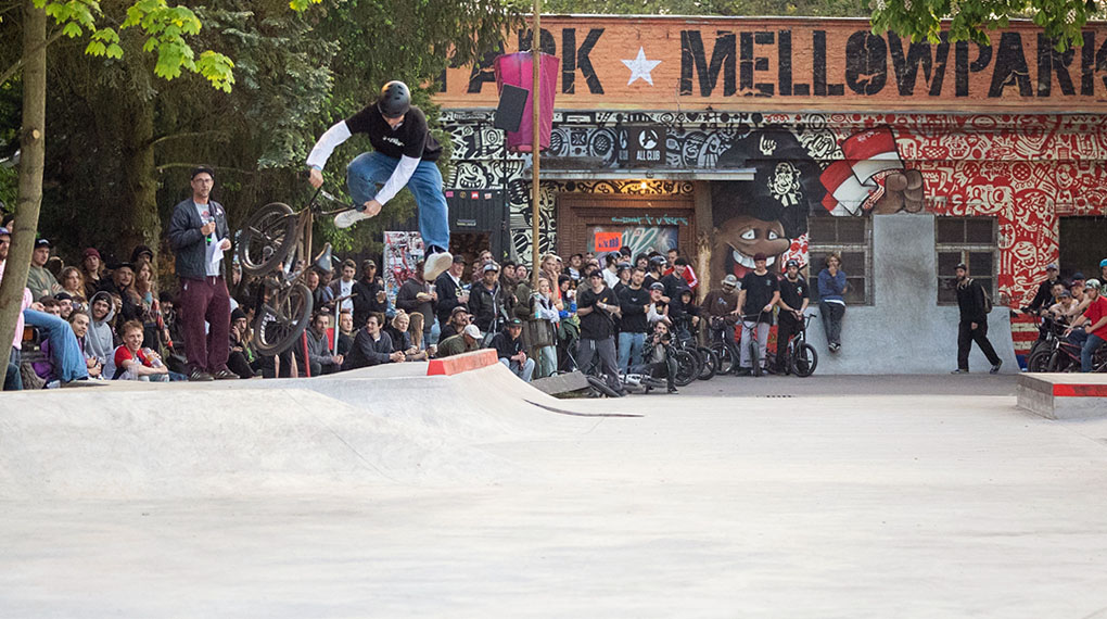 Pünktlich zum Highway to Hill 2023 wurde im Mellowpark Berlin ein neuer Betonplaza eröffnet. Hier sind die Highlights des "Up & Down"-Einweihnungscontests.