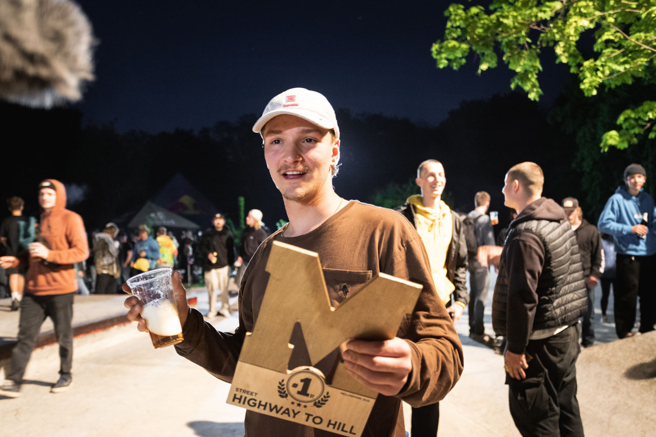 Nachdem Jan Bisanz im vergangenen Jahr bereits den Cage Fight auf dem Highway to Hill für sich entscheiden konnte, holte er diesmal den 1. Platz beim Up & Down Contest. Herzlichen Glückwunsch!