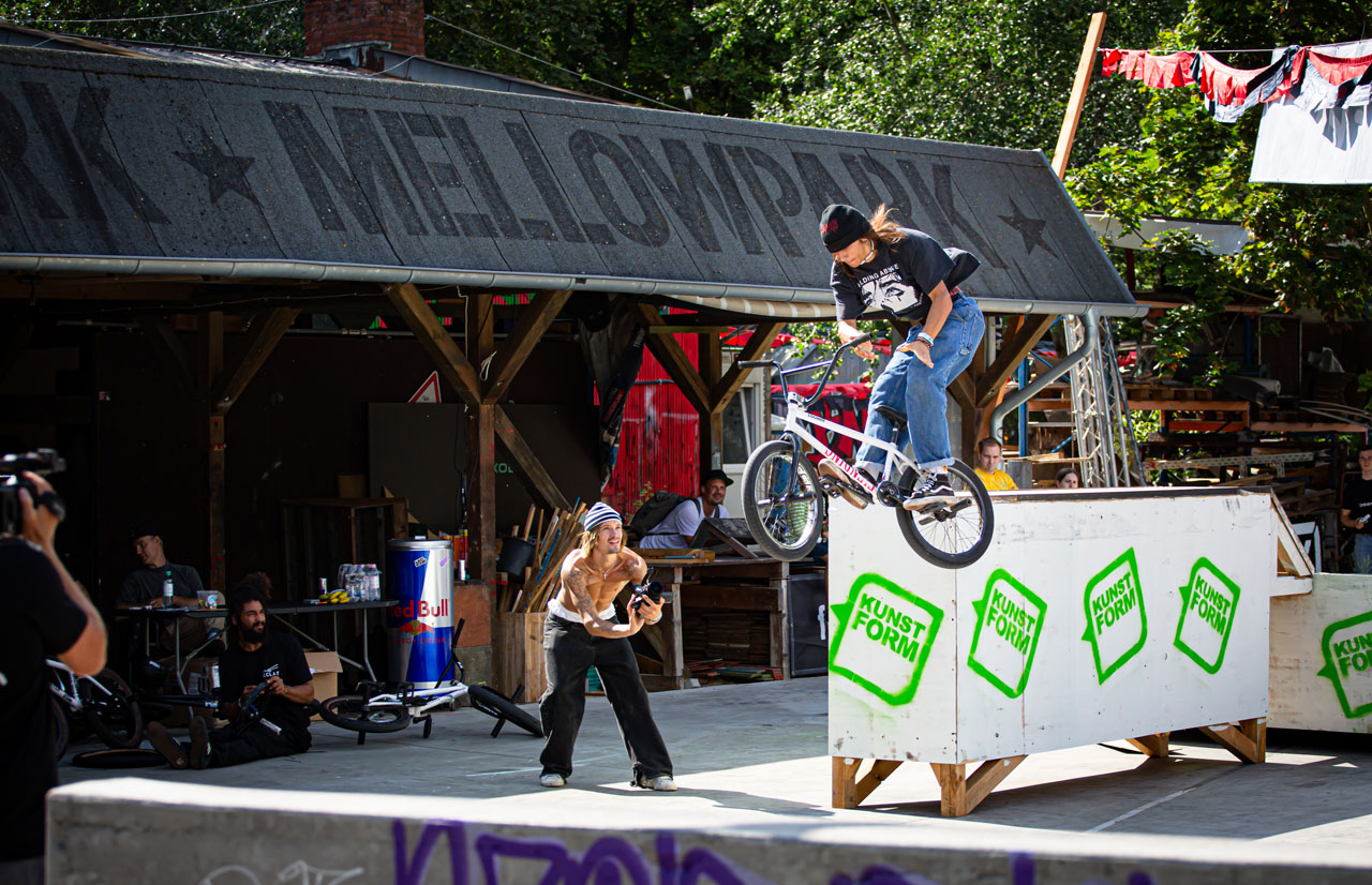 Noah Matella, Pedal to Bar