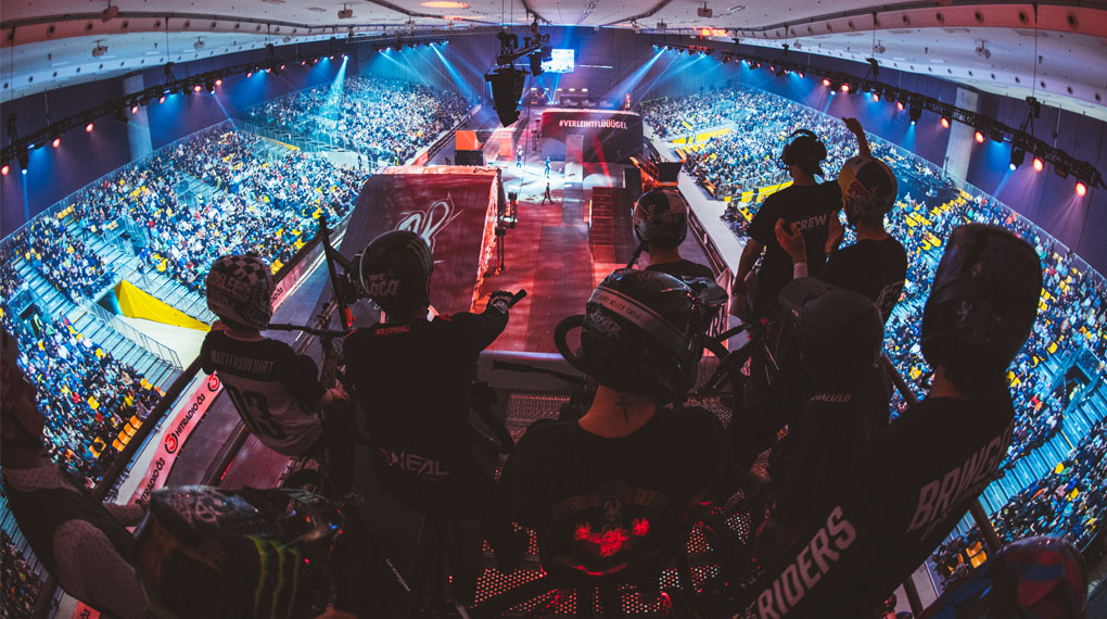 Masters of Dirt 2024 kommt endlich nach Deutschland! Wir verraten dir, was für Showhighlights dich in Kiel, Stuttgart, Dortmund und Frankfurt erwarten.