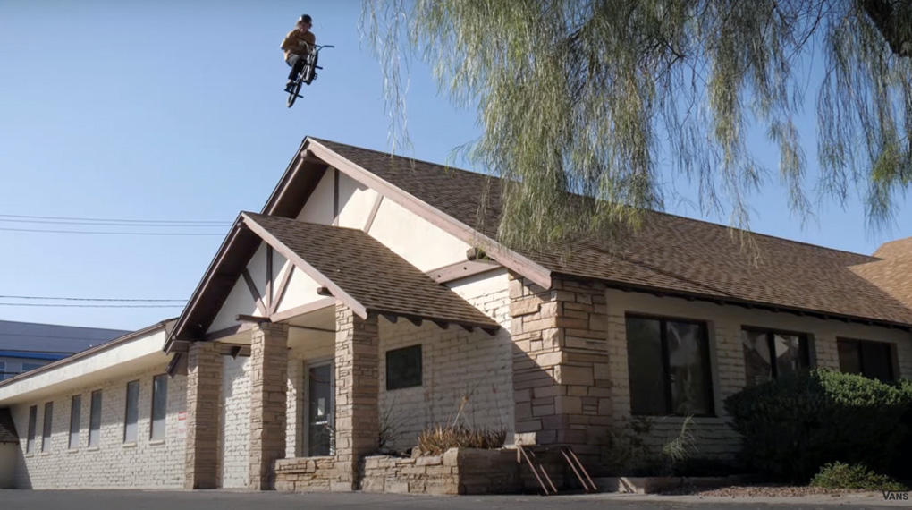 Perris Benegas und Dennis Enarson reißen in "Integration" für VANS komplett die Hütte ab, da kann man schonmal eigene Colorways springen lassen.