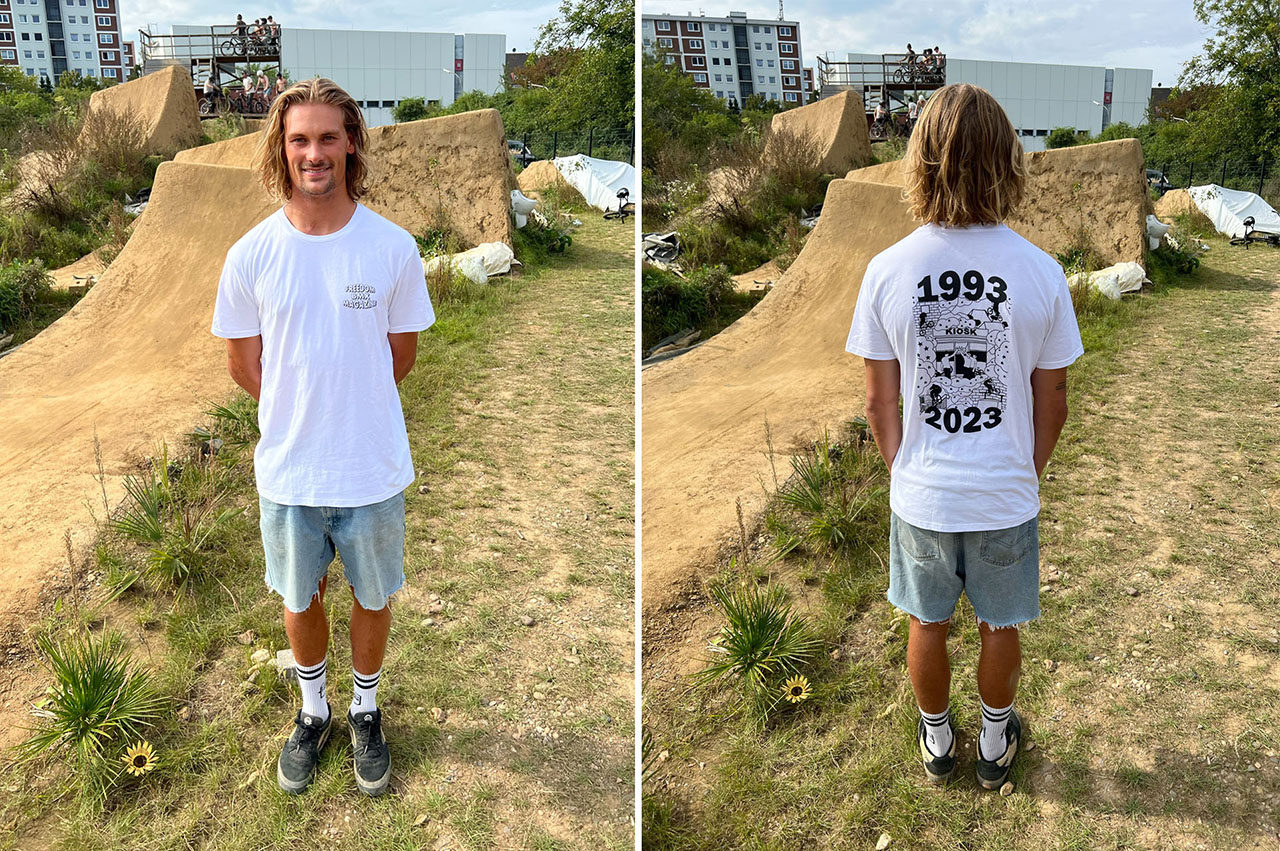 BOOM! Das T-Shirt, das Karambolage zu unserem 30-jährigen Dienstjubiläum designt hat, ist ab sofort exklusiv über den kunstform BMX Shop erhältlich.