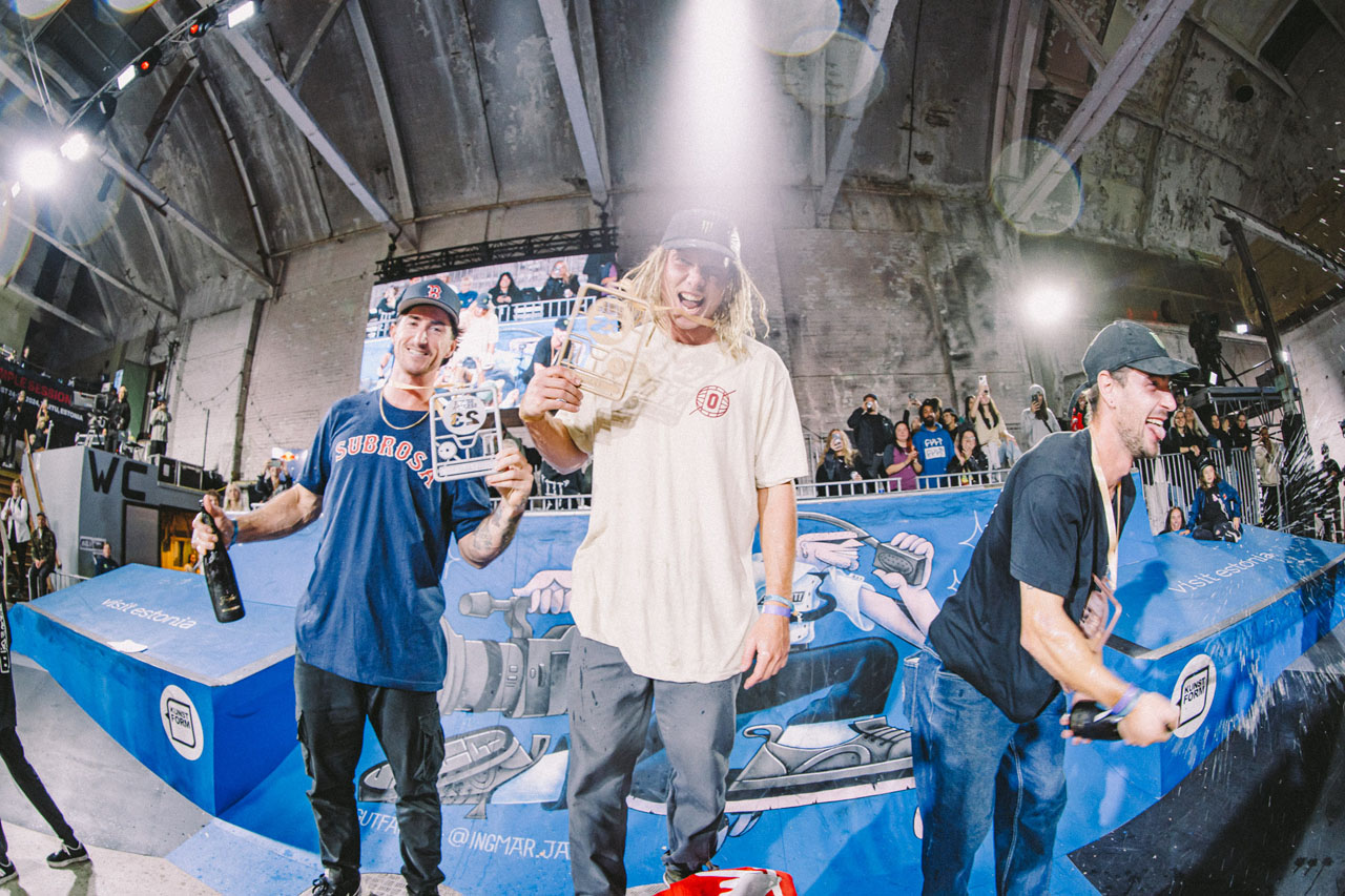 Die Gewinner der Simple Session 2023 sind (v. l.): Matt Ray (2.), Boyd Hilder (1.) und Jordan Godwin (3.)