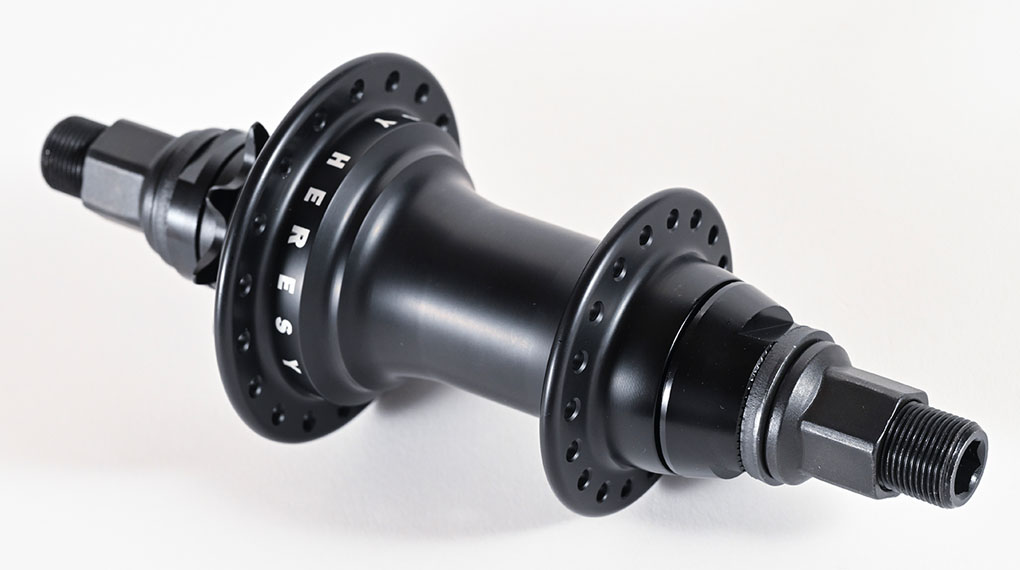 Heresy BMX hat einen neuen Freecoaster und ein neues Hinterrad am Start, die ab sofort über SIBMX auch in deutschen BMX-Shops erhältlich sind.