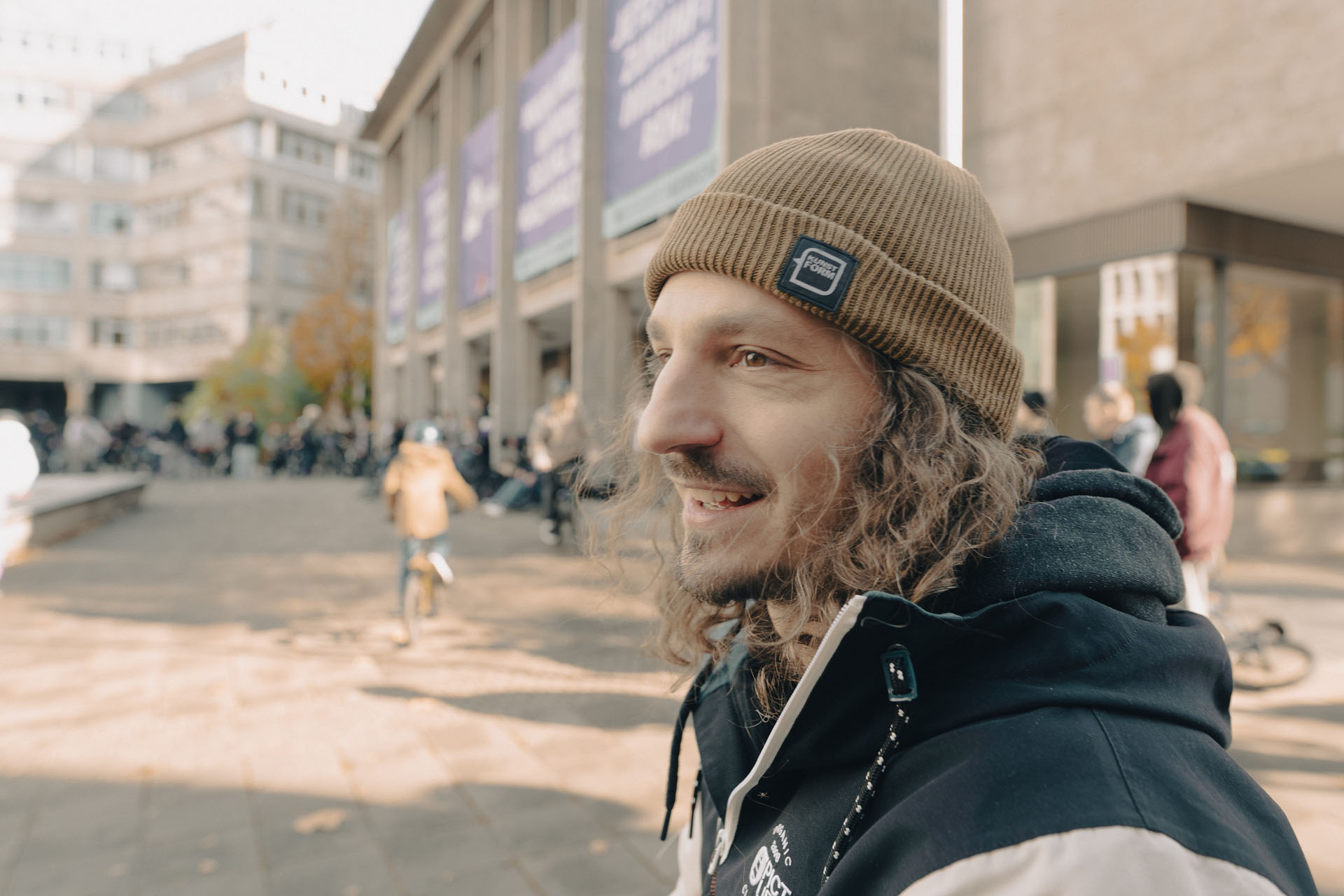 Ihm haben wir das alles zu verdanken: kunstform-Founder Sebastian "Seppl" Pospischil