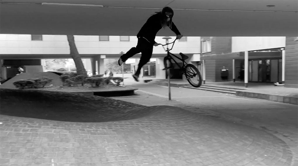 Sehr gute Nachrichten, Videoaficionados! Mit "Still Jibbing" gibt es einen Schwung neuer Clips von dem People