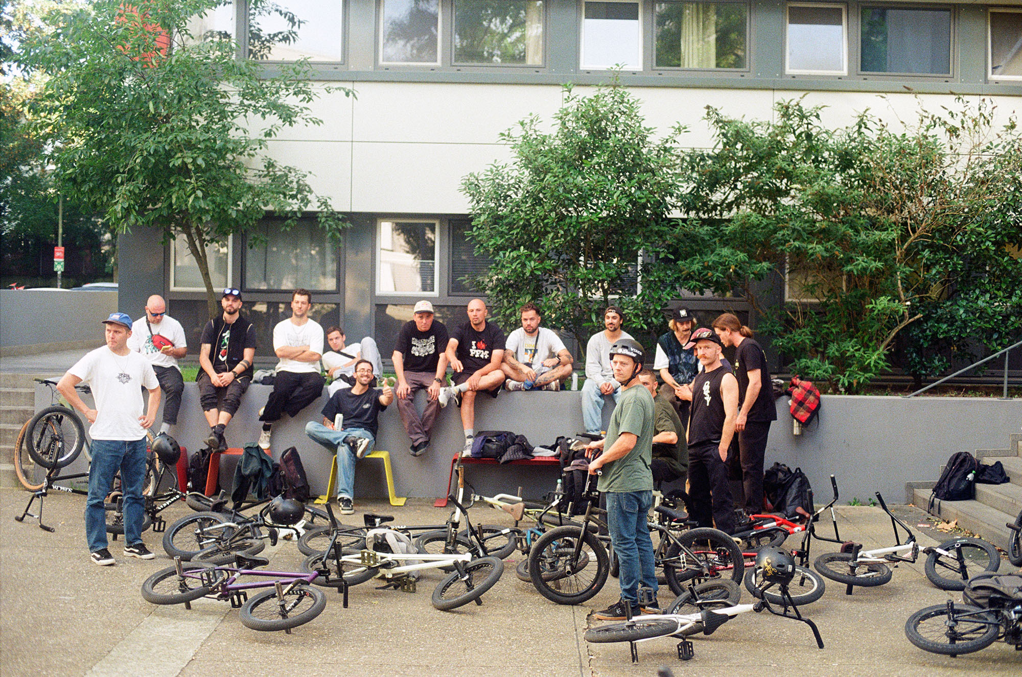 Da SIBMX 2023 leider keinen offiziellen Trip veranstaltet hat, haben einige Fahrer die Sache selbst in die Hand genommen.