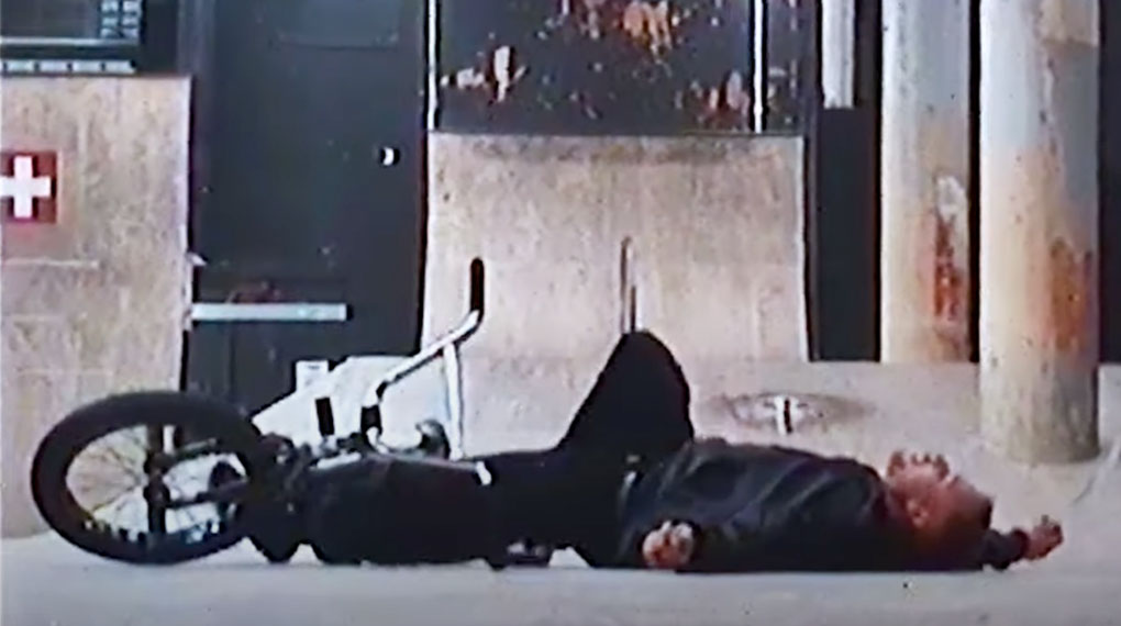 Der frisch gebackene Source-BMX-Fahrer Kilian Roth musste für den Kinked Rail Manual 180 in seinem "Lock In"-Edit hart kämpfen.