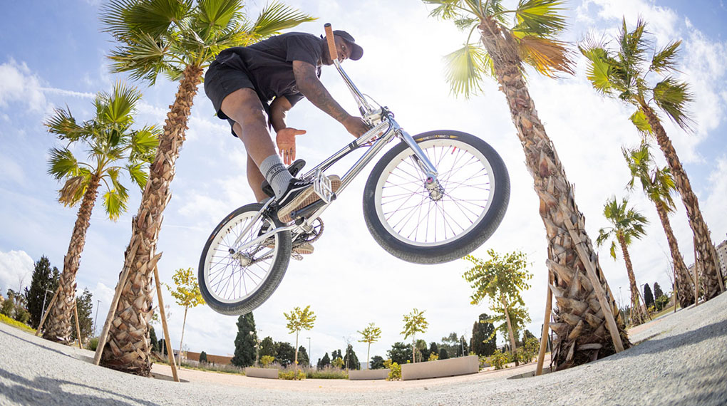 Eine Reise in Bildern: Die Jungs von Lucrubmx haben sich eine Auszeit vom deutschen Winter gegönnt und sind für einige Tage ins sonnige Málaga geflogen.