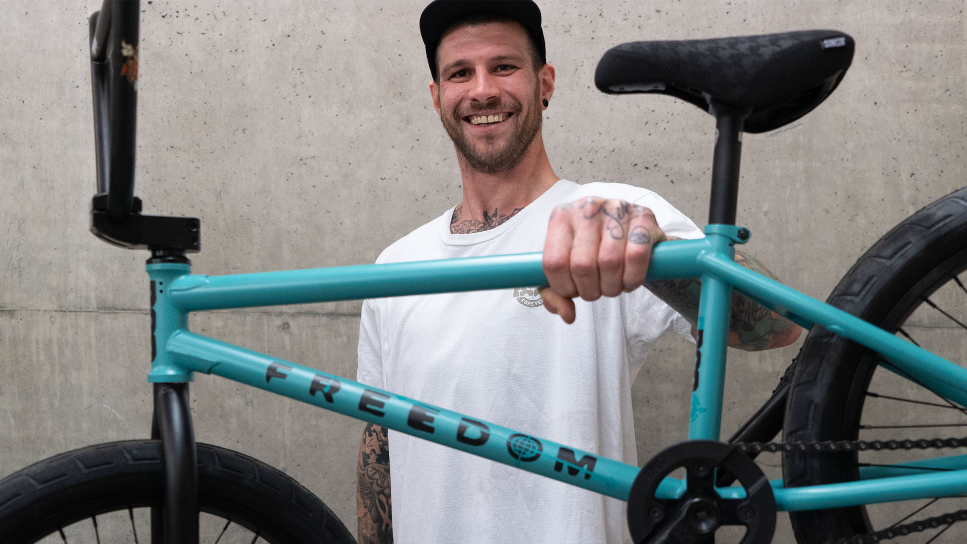 Glückwünsche gehen raus nach Regensburg, wo Stephan Götz ab sofort über SIBMX für BSD unterwegs ist. Mehr dazu in unserem Bikecheck.