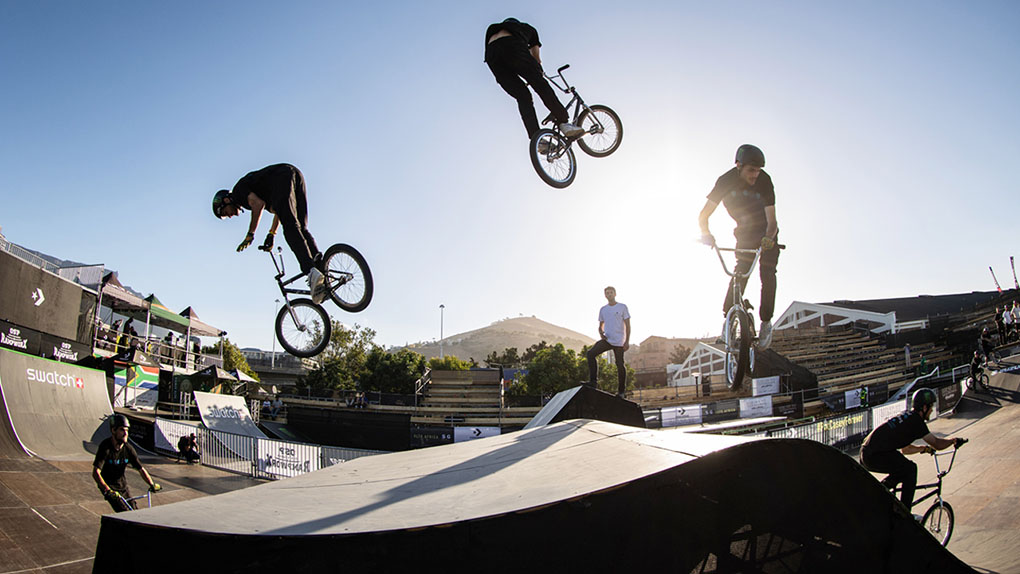 Flair Drop Ins, Cork 7 Double Bar, Double Flip: Beim BMX Park Practice für Ultimate X 2024 in Kapstadt (Südafrika) ging es mächtig zur Sache!