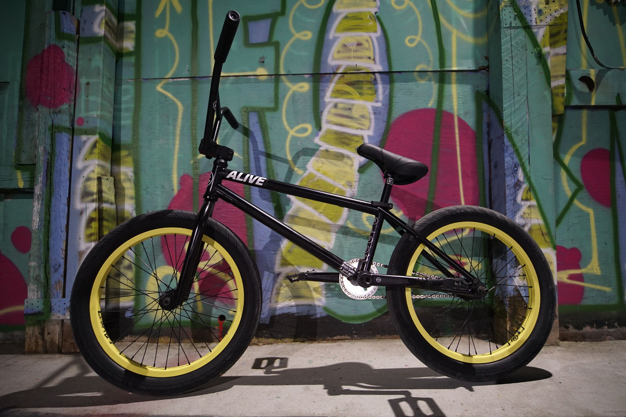 Tom Röhrs F.T.W. Build von Alive Industry in 20,75"