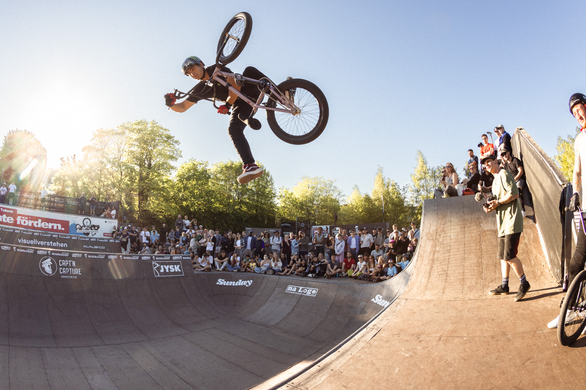 Viel geklickter geht dieser Trick eigentlich nicht: Bryce Tyron mit einem One Foot Flatty