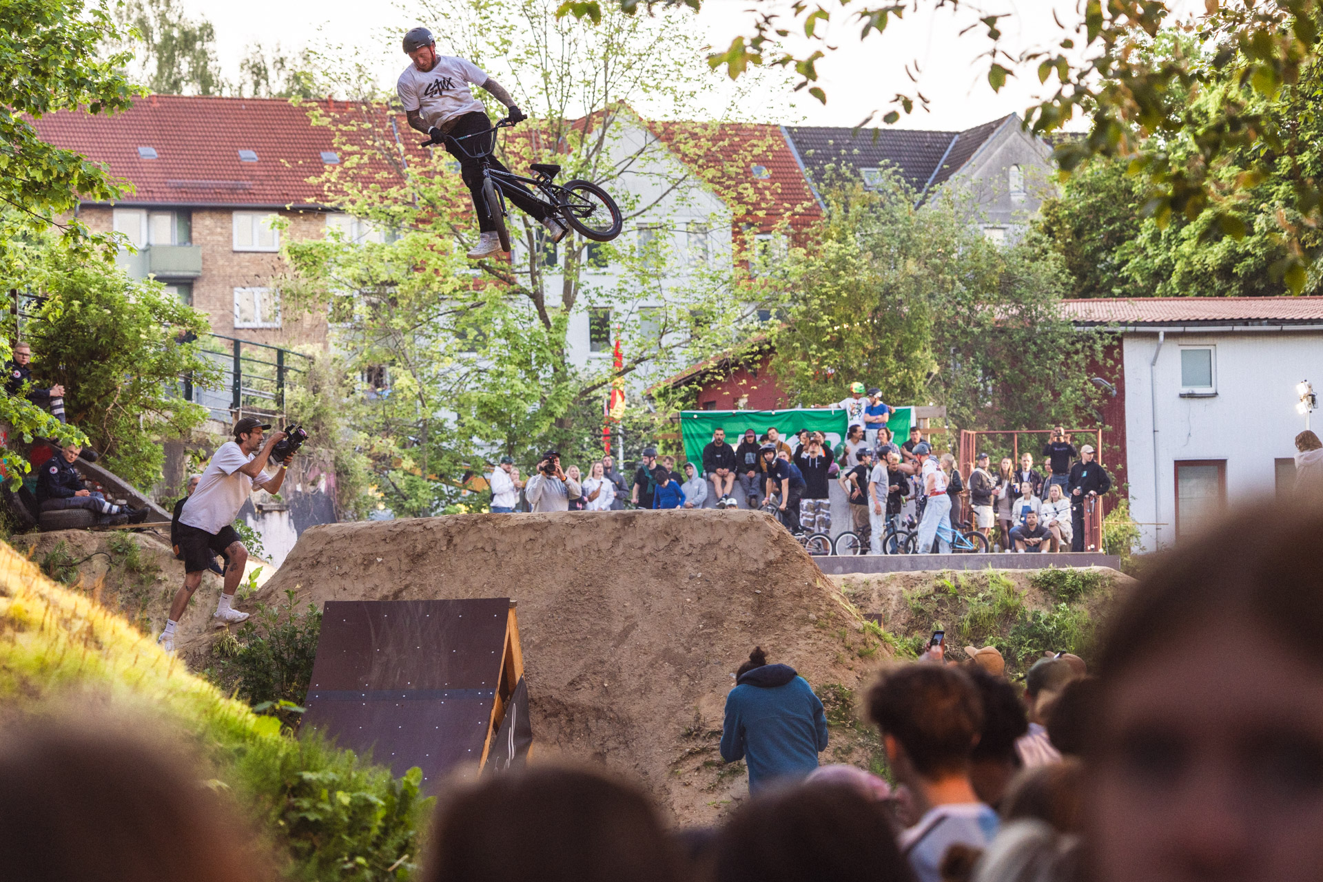 Ash Finlay zur Abwechslung mal mit einem 360 Can Can anstatt eines Double Flips