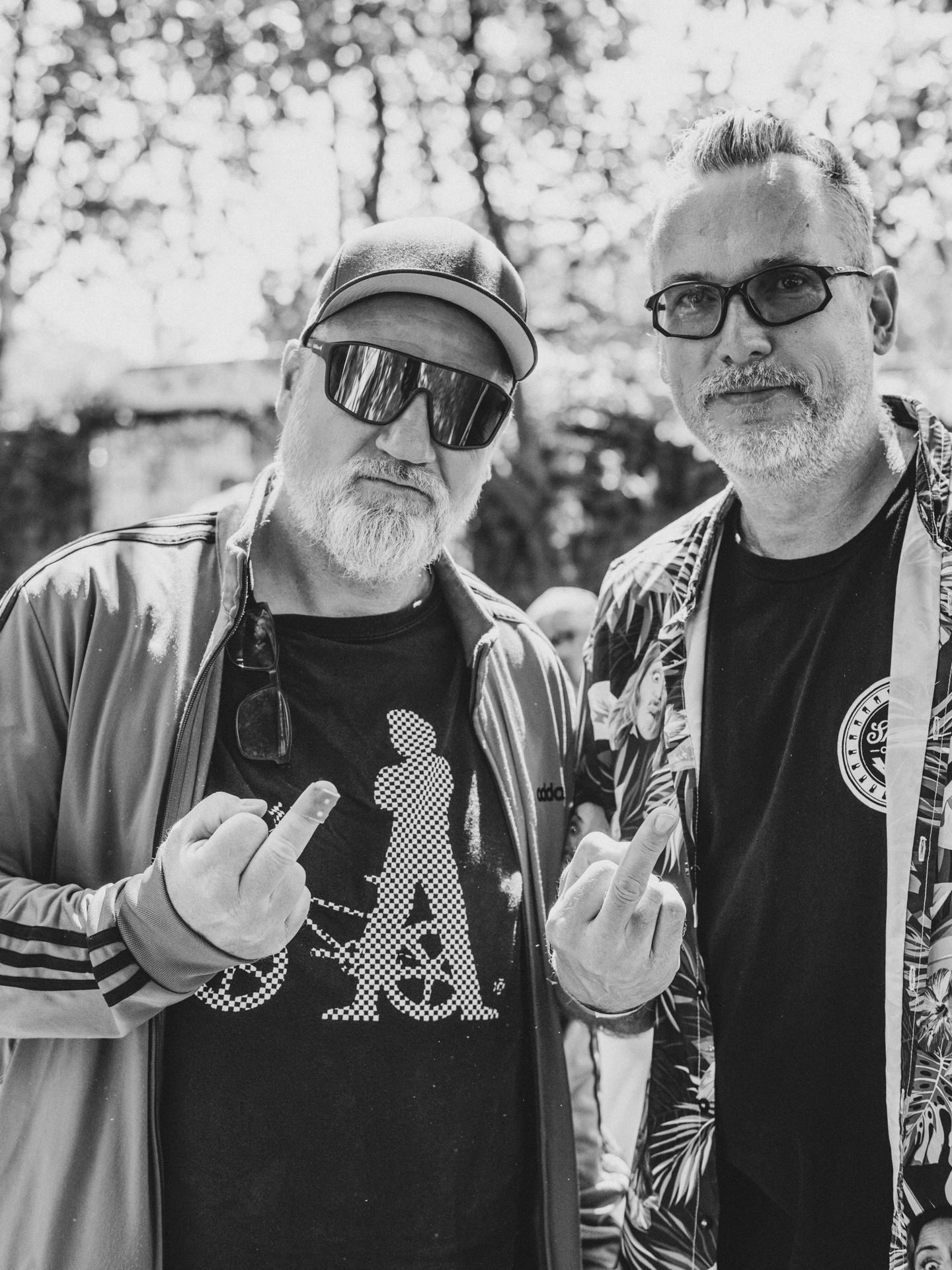 Etwas zerknittert am Morgen danach: Steini (links) und Thorsten (rechts). War das letzte Bier etwa schlecht? Darauf einen frisch gepressten O-Saft!