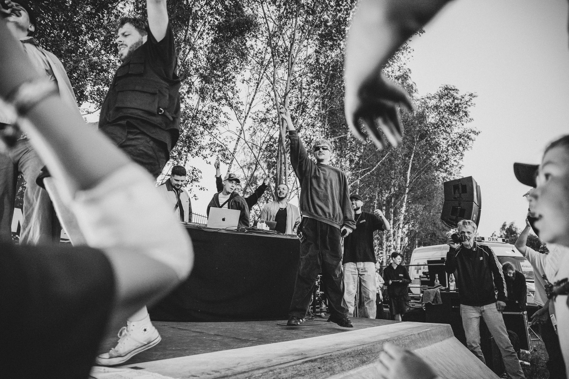 Lemme see your hands, FLENSBURG!