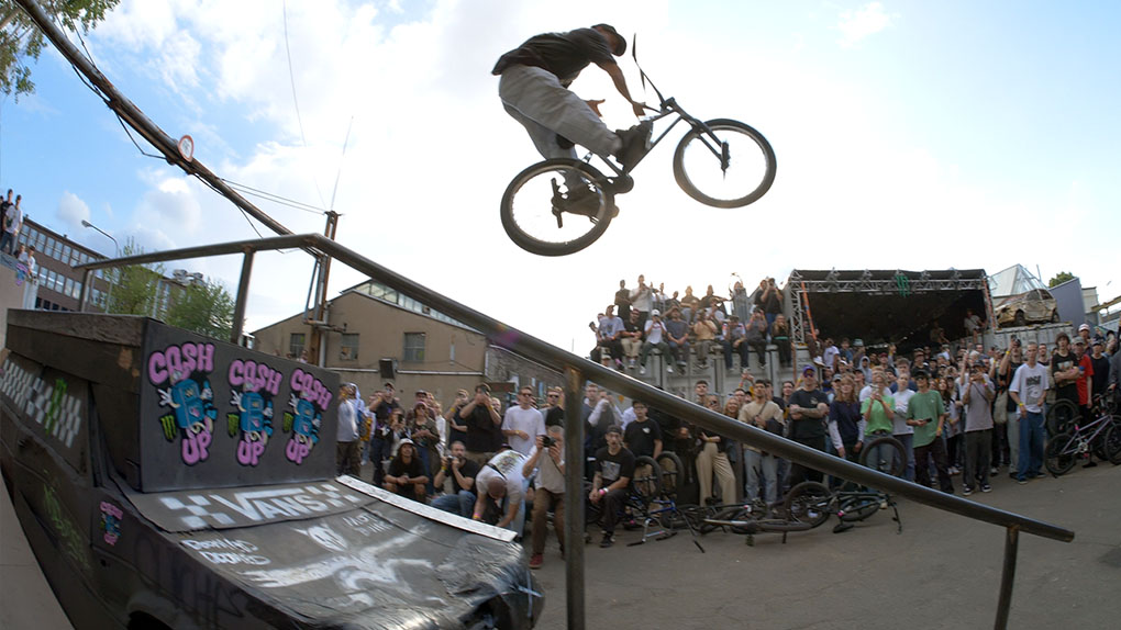 Was da während des Monster Energy CashUp BMX Jam auf dem Hammer & Nails Fest 2024 in Köln geboten wurde, ging gar nicht mehr klar!