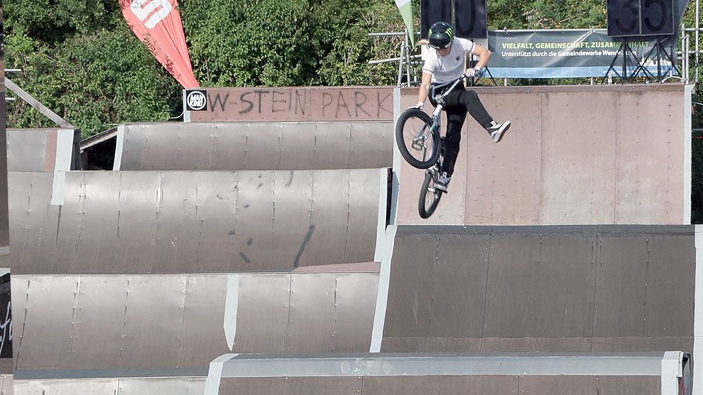 Women that shred! Hier entlang für die besten Runs vom Elite Women BMX Park Final auf dem Woodstone-Festival 2024 im Skatepark Wendelstein.