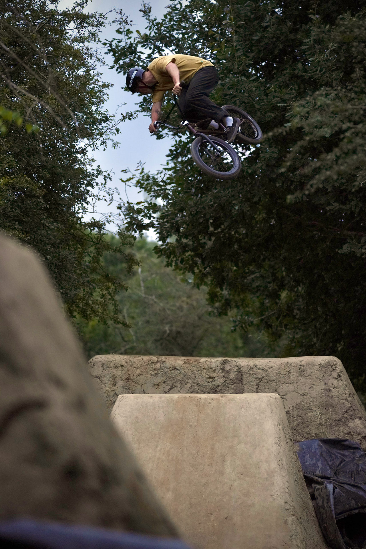 Alessandro mit einem 360 an den Blckpath Trails kurz bevor oder während es dunkel wurde. Es wurde so lange gefahren, bis nichts mehr ging!