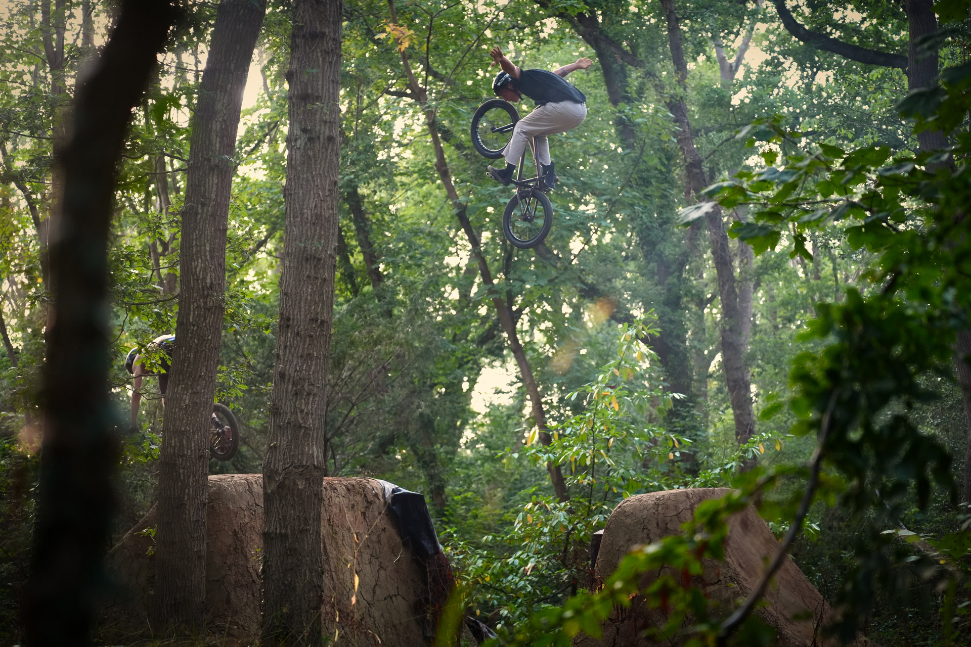 Griffe lüften, irgendwo in England; Foto: Jost Meyke, Fahrer: Alessandro Izzo