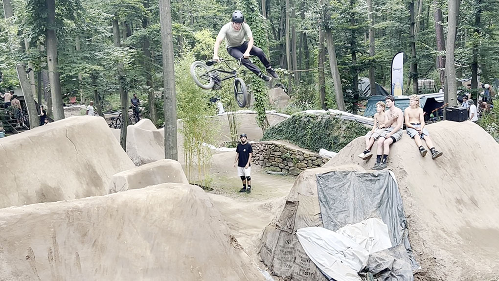 Lennart Preuss blickt mit "Summertime Madness" auf einen ereignisreich Sommer 2024 zurück. Sieht nach einer hammergeilen Zeit aus!