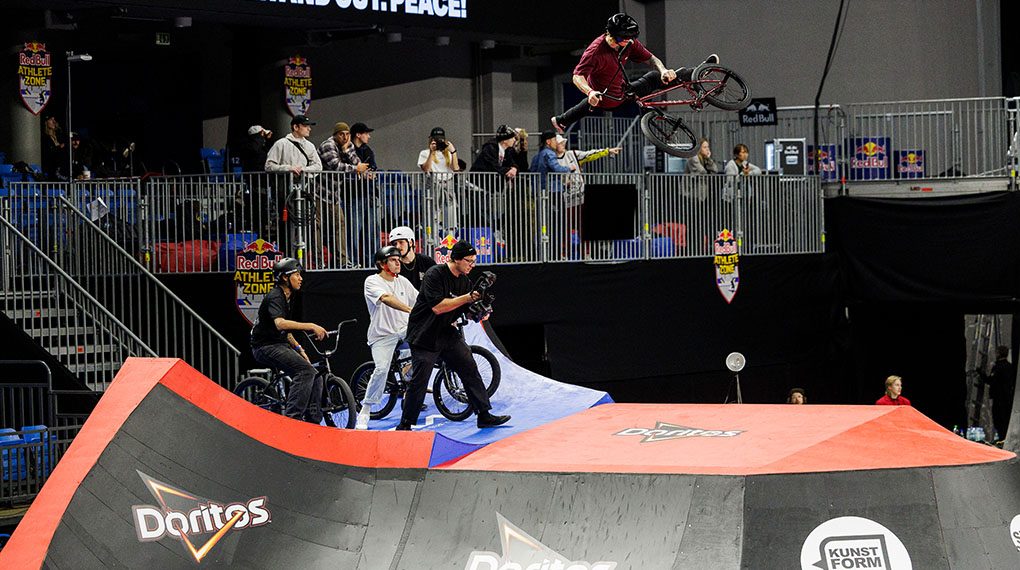 Hier entlang für den Livestream vom BMX-Finale der Herren auf der Simple Session 2025 in Tallinn, Estland.