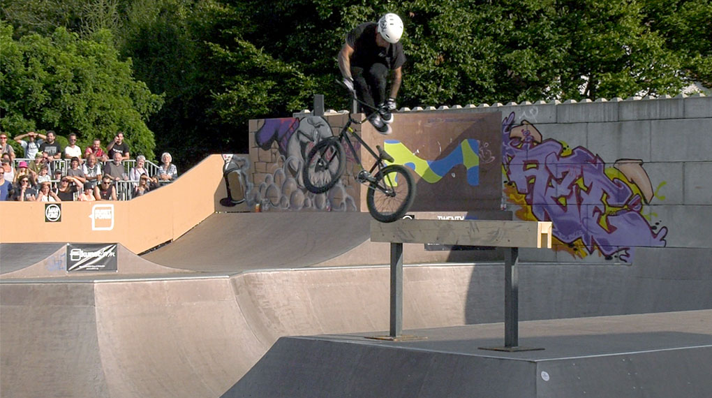 Nach dem großen Erfolg im vergangenen Jahr, findet die BMX-DM in Park und Flatland auch 2025 wieder im Bikepark Darmstadt statt.