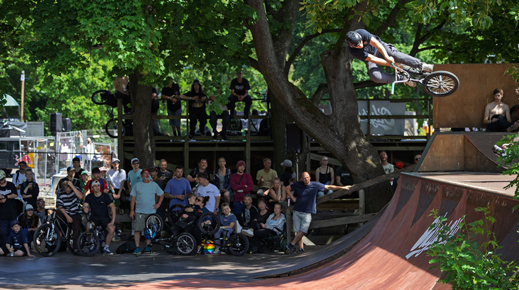 Der Highway to Hill im Mellowpark feierte in diesem Jahr sein 25-jähriges Jubiläum. Wir haben haufenweise Fotos und die Ergebnisse für euch!