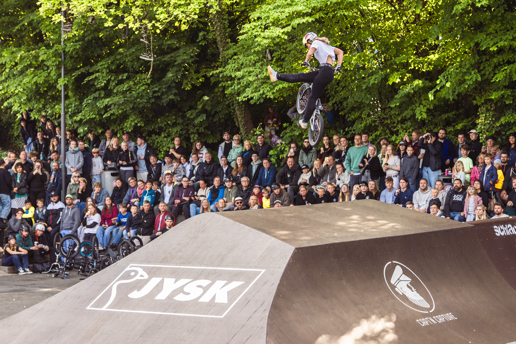 Lara Lessmann mit ihrem Signature Move