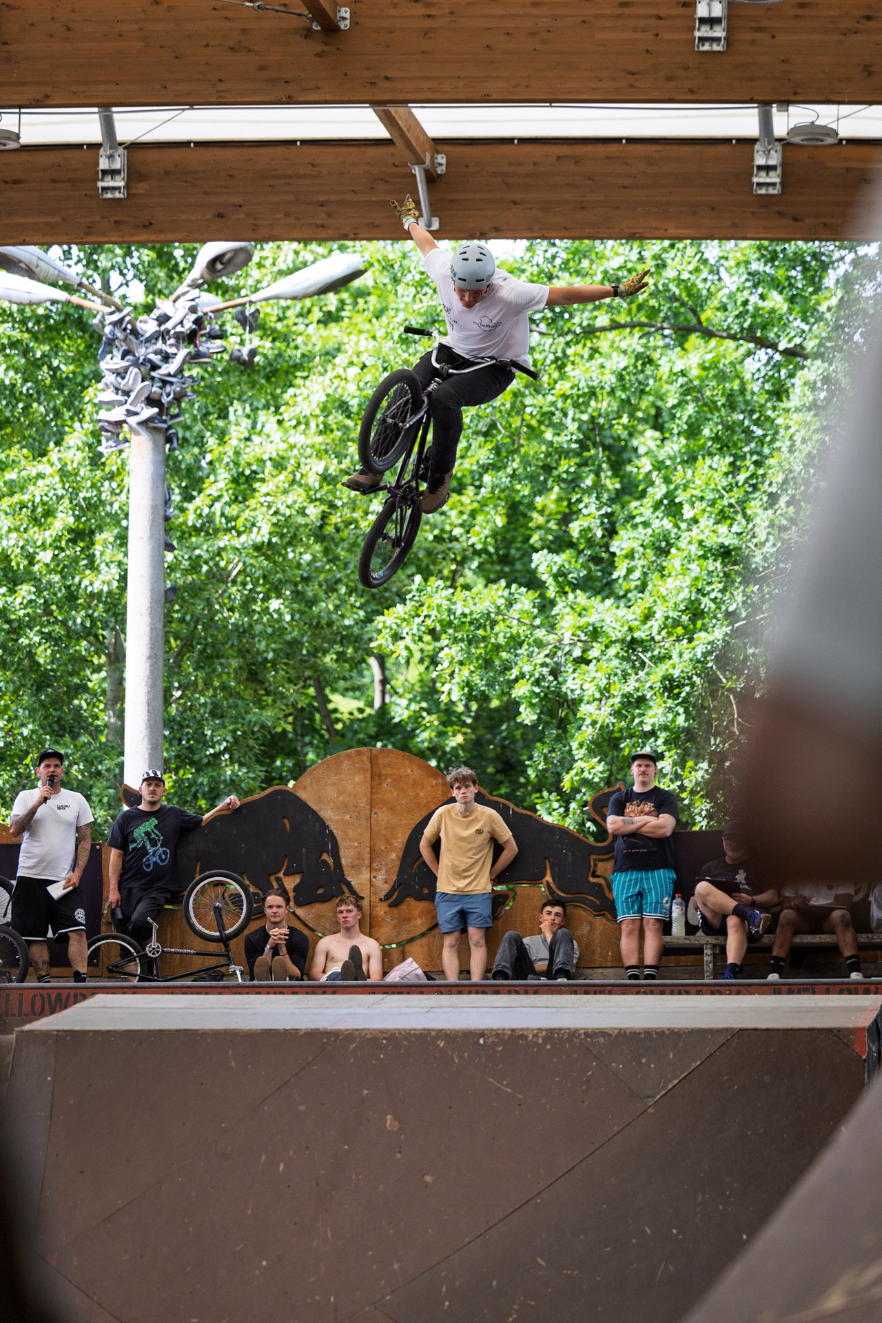 Jakob Dünkel macht uns den Adler