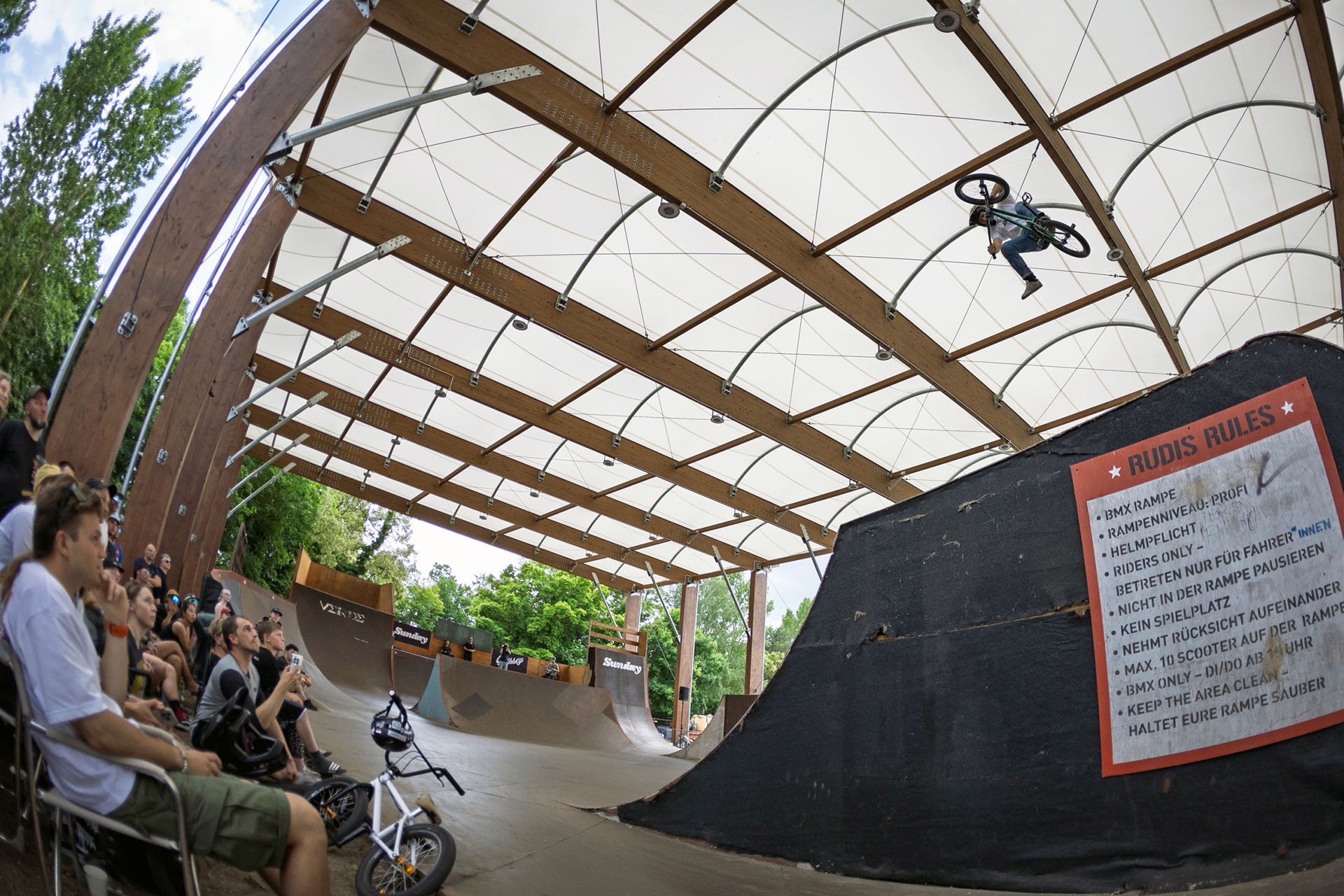 Der Highway to Hill im Mellowpark feierte in diesem Jahr sein 25-jähriges Jubiläum. Wir haben haufenweise Fotos und die Ergebnisse für euch!