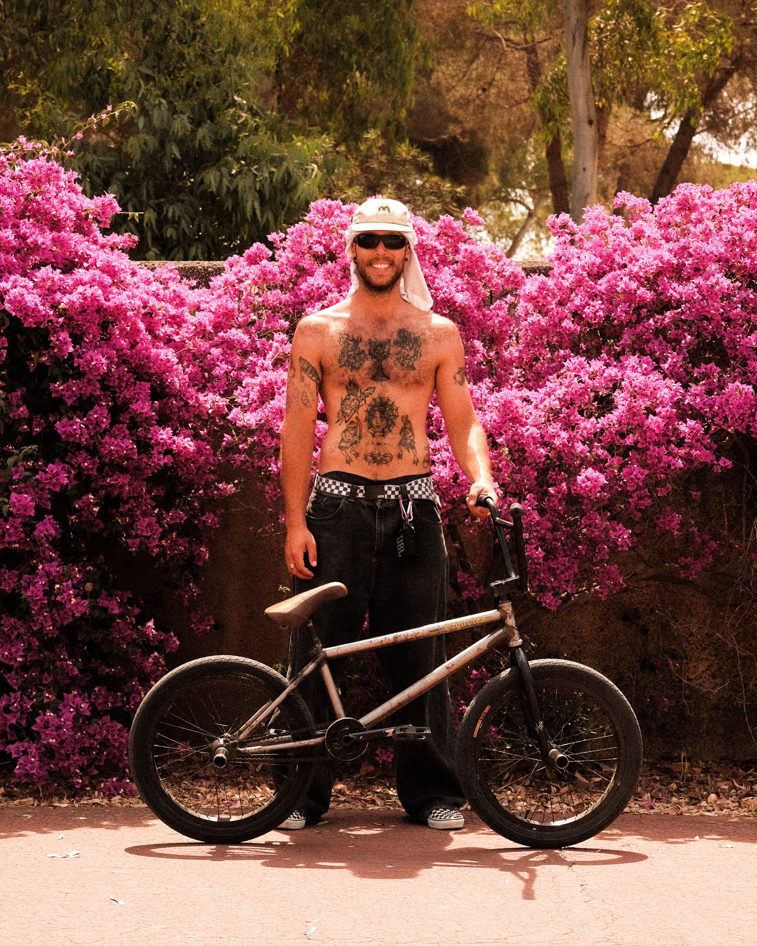 bmx-barcelona-tom-perez-portrait-bike