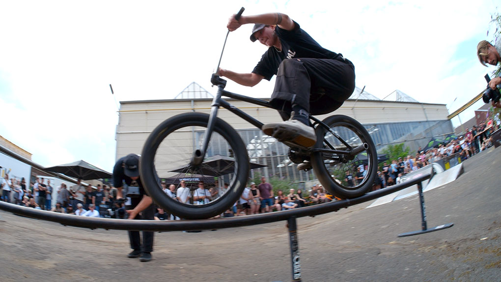 Linda Grabner, Wibke Vogel und Michelle Neuner haben beim CashUp Jam auf dem Hammer & Nails Fest 2025 in Köln alles abgerissen.