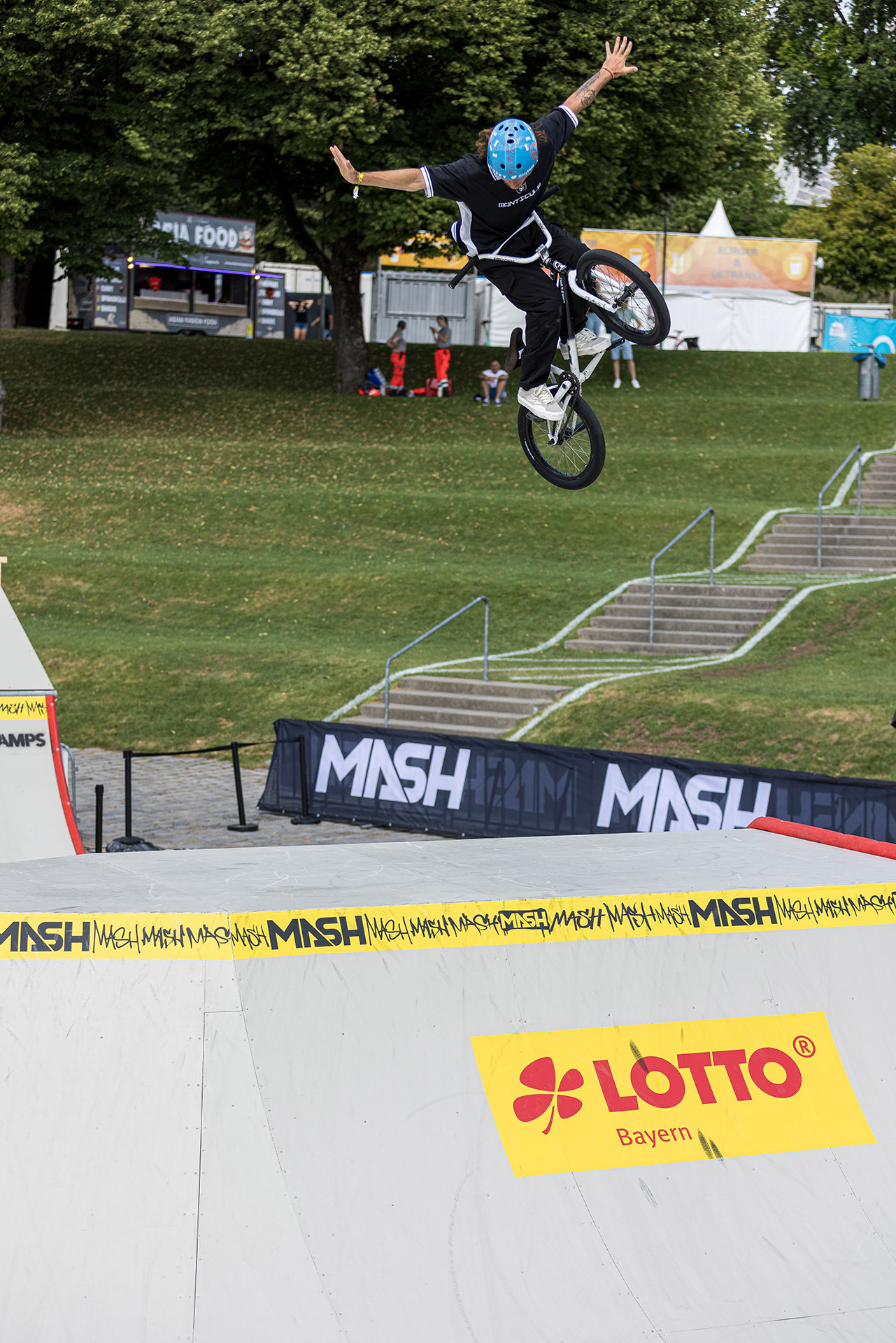 Jacob Thiem, 360 Nohander