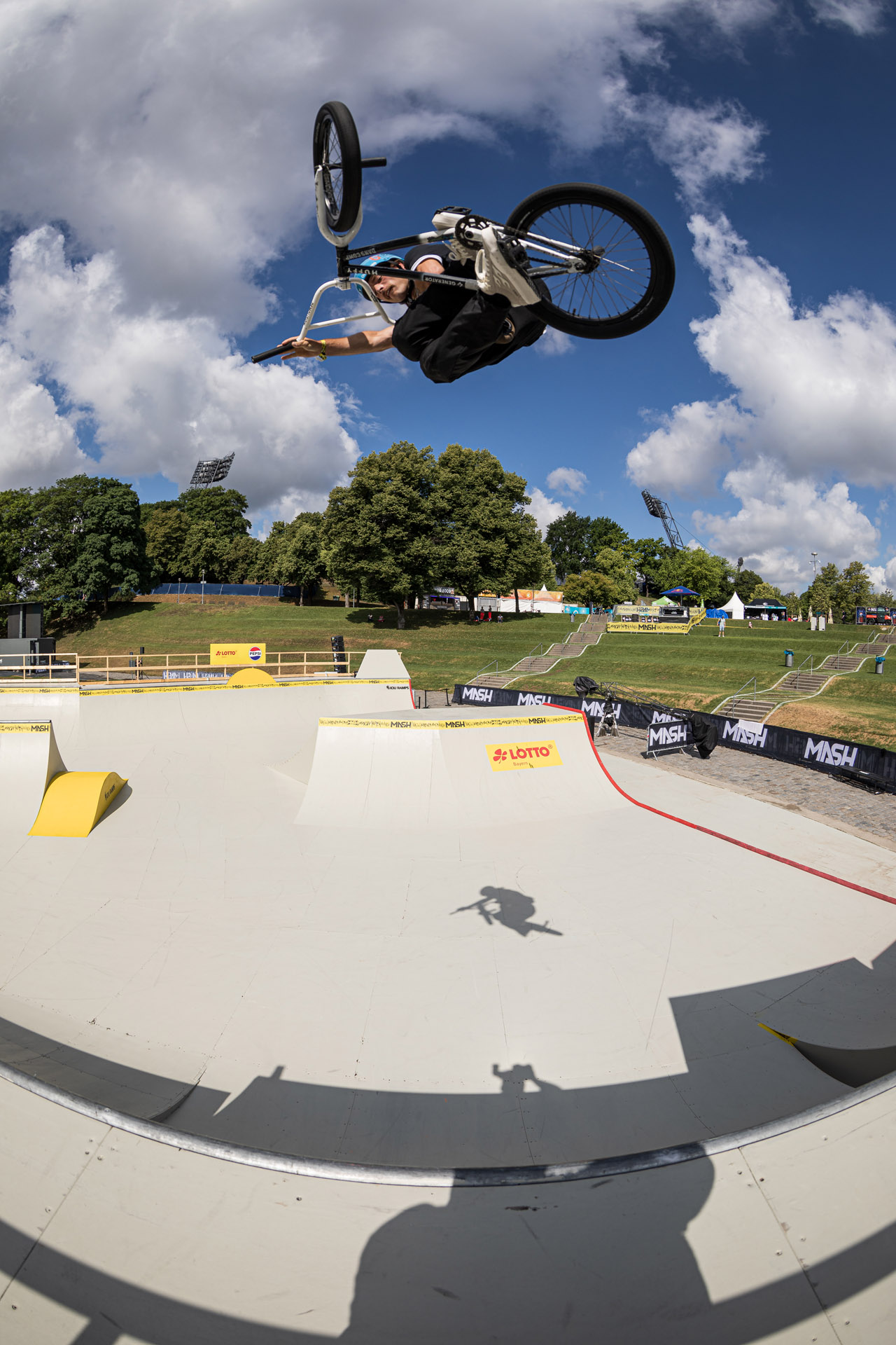 Jacob Thiem kann aber nicht nur Zirkus, sondern hat auch die Klassiker drauf
