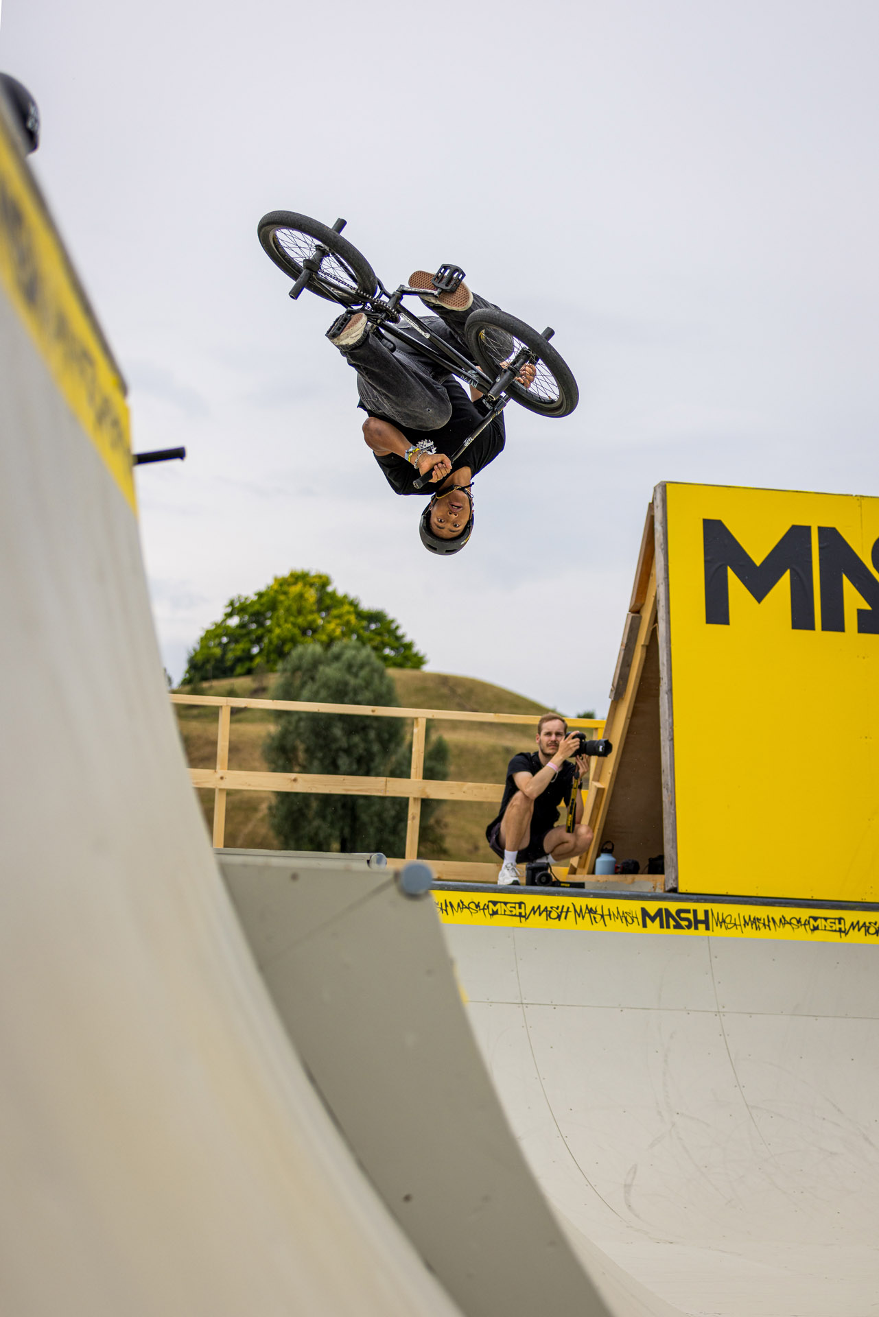 Sikharin Supanmart, Flair