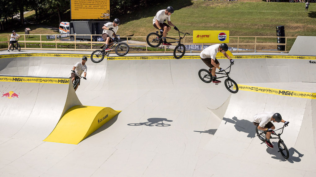 Auf dem BMX-Contest beim Munich Mash 2025 ging es ordentlich zur Sache. Hier findest du eine tolle Fotogalerie des Spektakels.