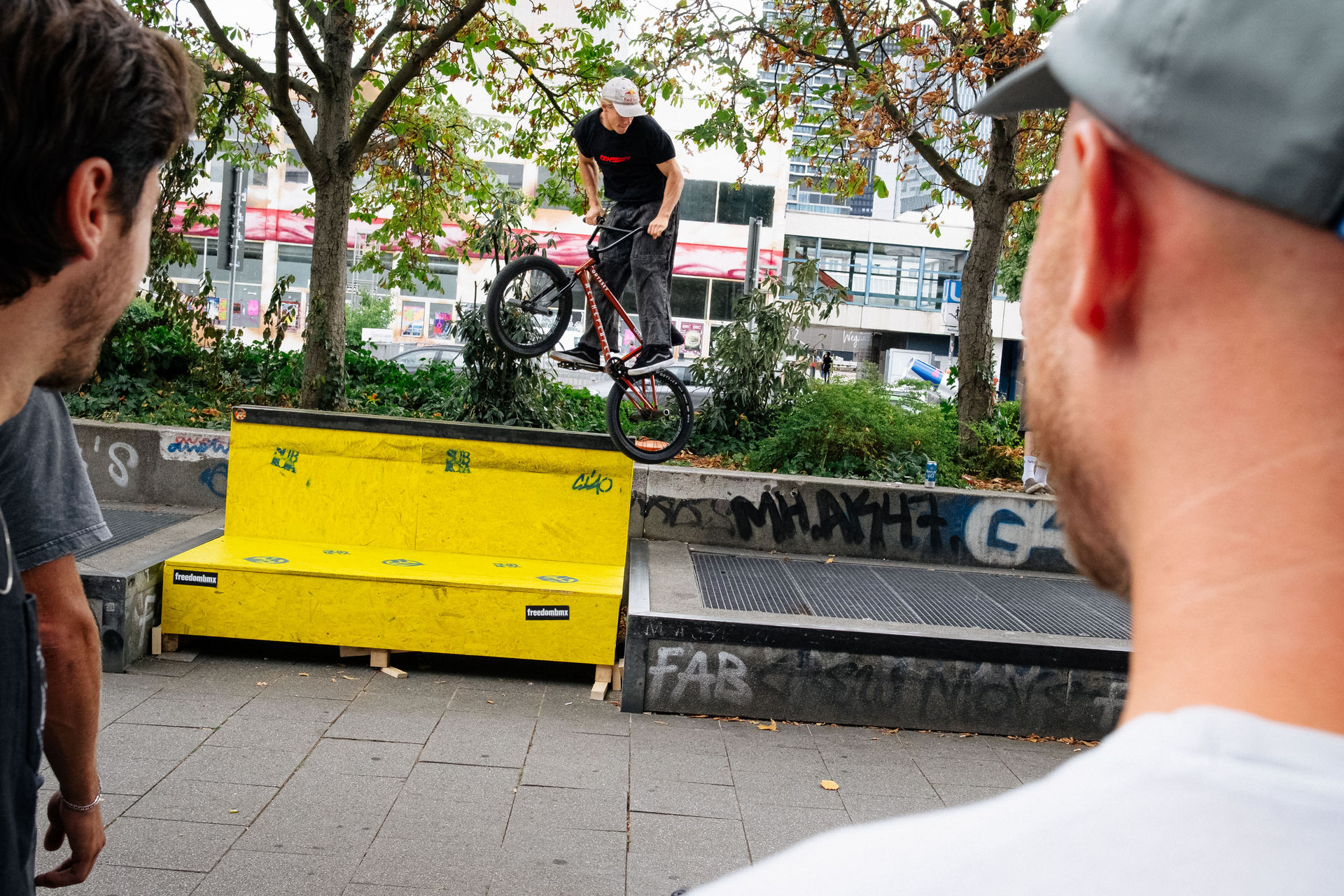 Fakie Pegs, Half Cab Smith 180 von Murray Loubser