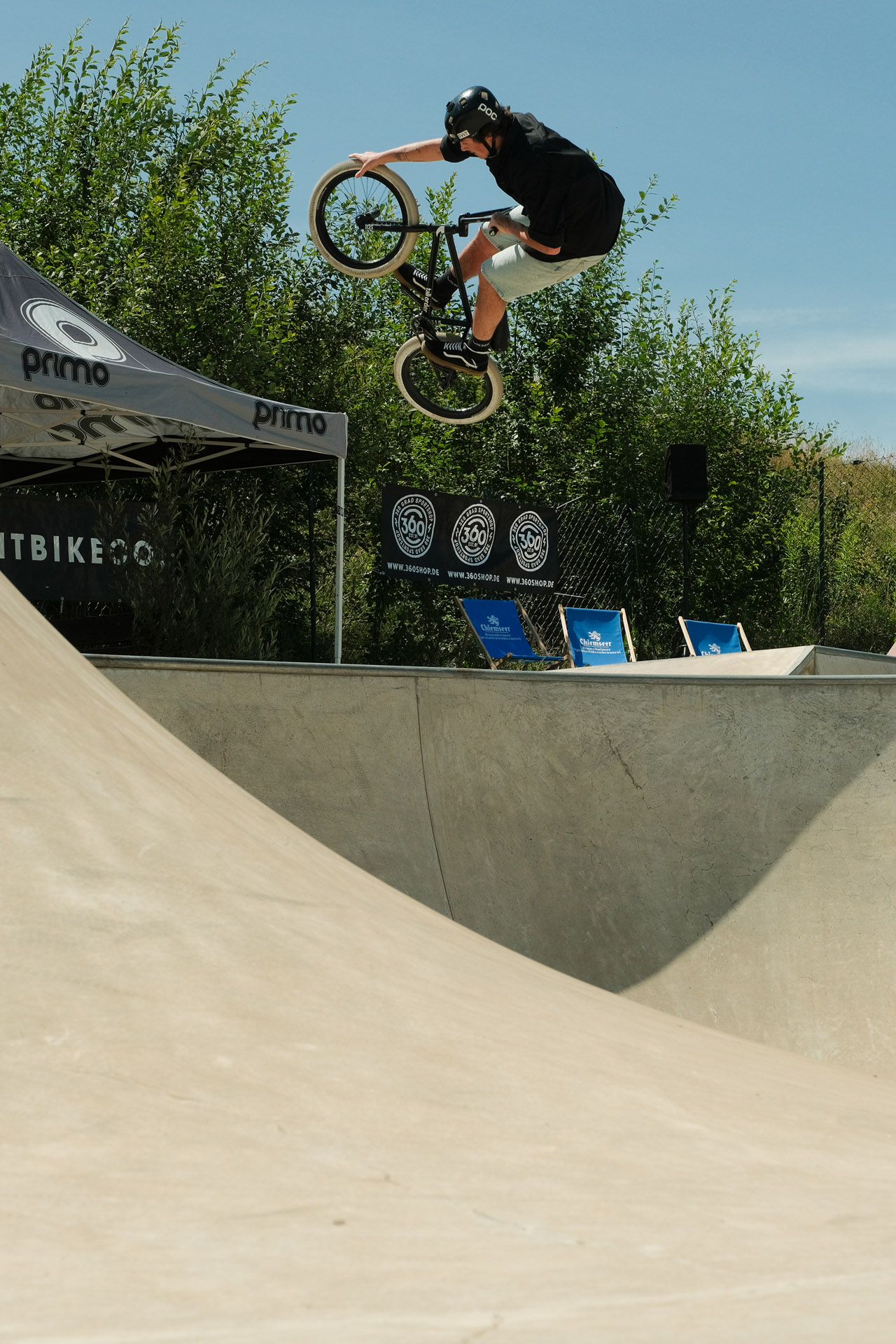Tiregrab im Bowl von FLo Huber by Timm Dauth