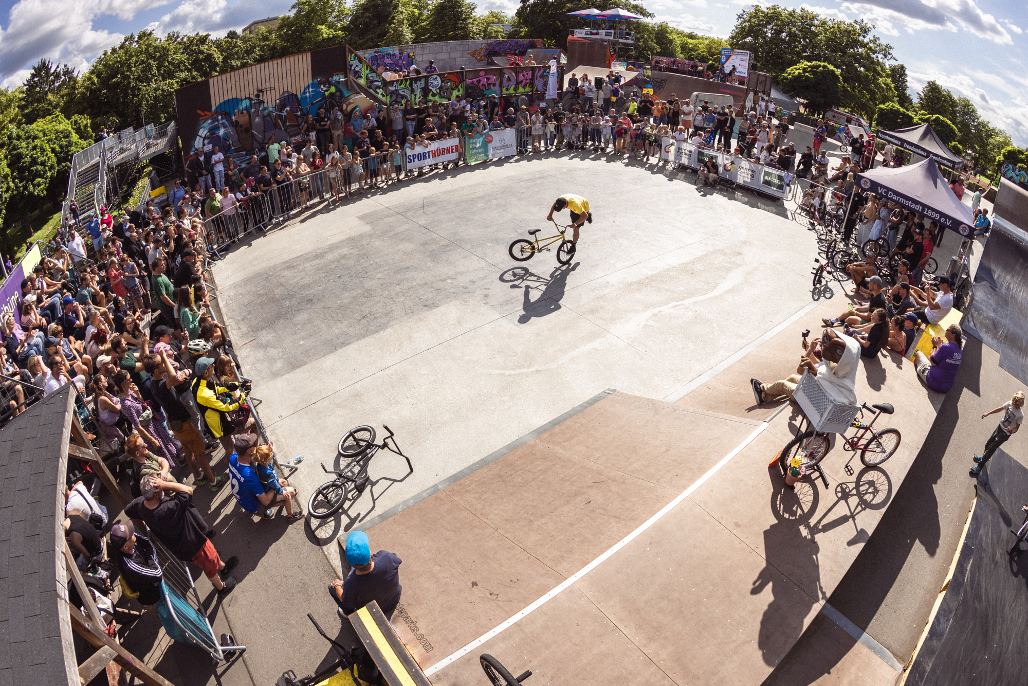 Volles Haus in Darmstadt beim Flatlandfinale