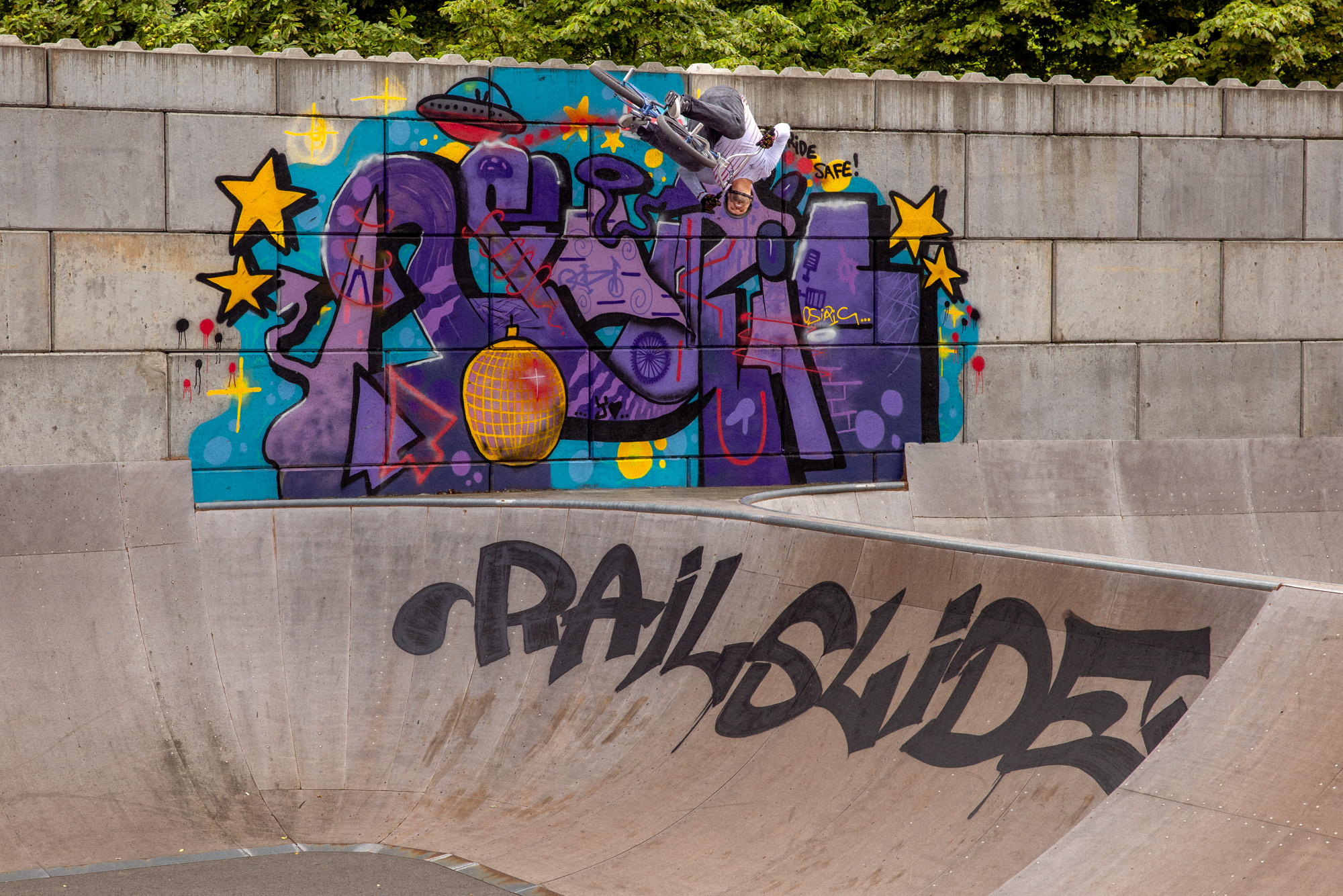 Und nochmal Tobi mit dem Manöver, das ihm Platz 1 in der Best-Transfer-Wertung einbrachte: wilder Flairtransfer Coast-to-Coast