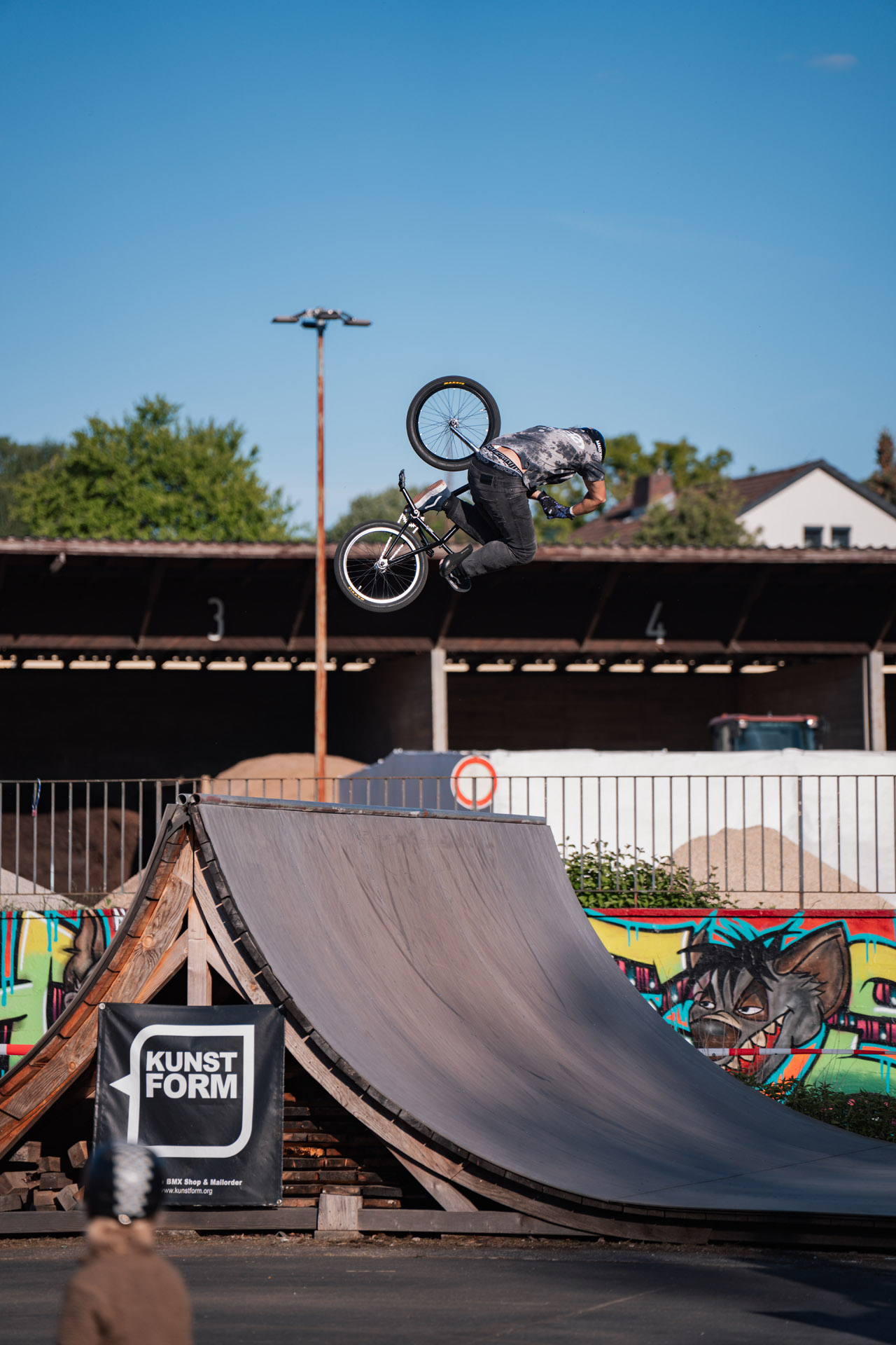 So muss ein Invert aussehen! Jonas Lindermair by Jan Kalberlah Sports